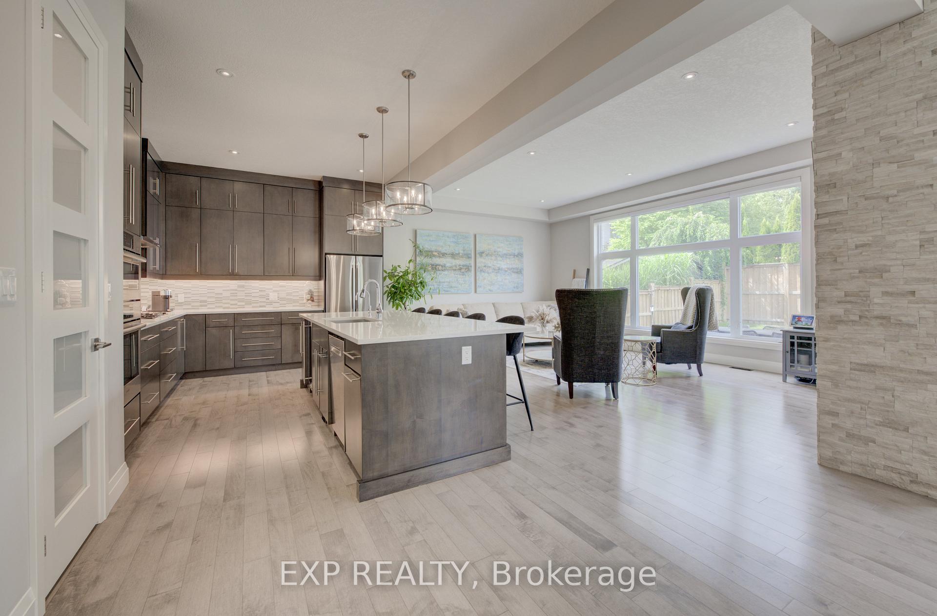 Photo 8 of 11 Deer Creek Street, Kitchener — HOMEH