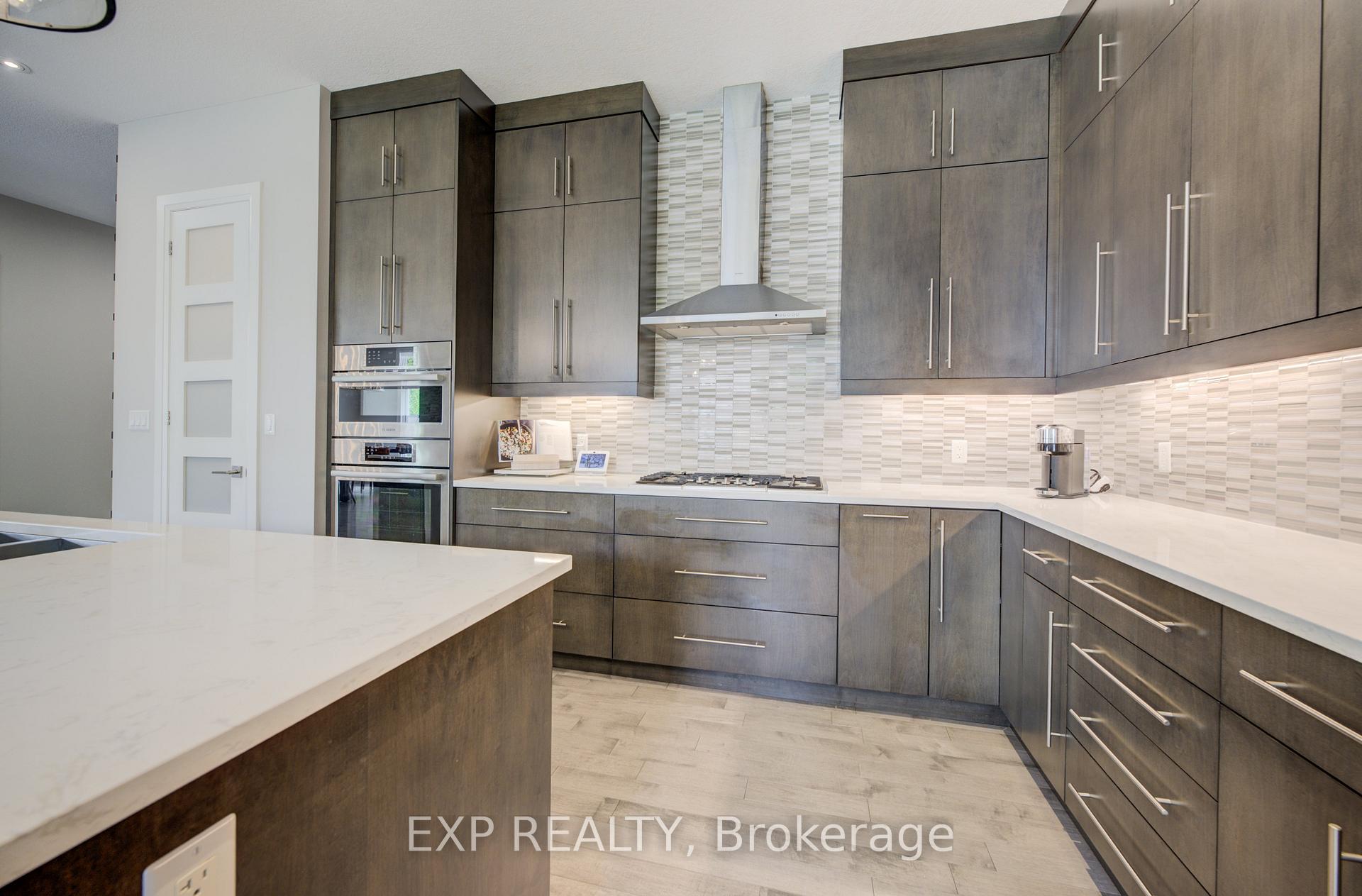 Photo 10 of 11 Deer Creek Street, Kitchener — HOMEH