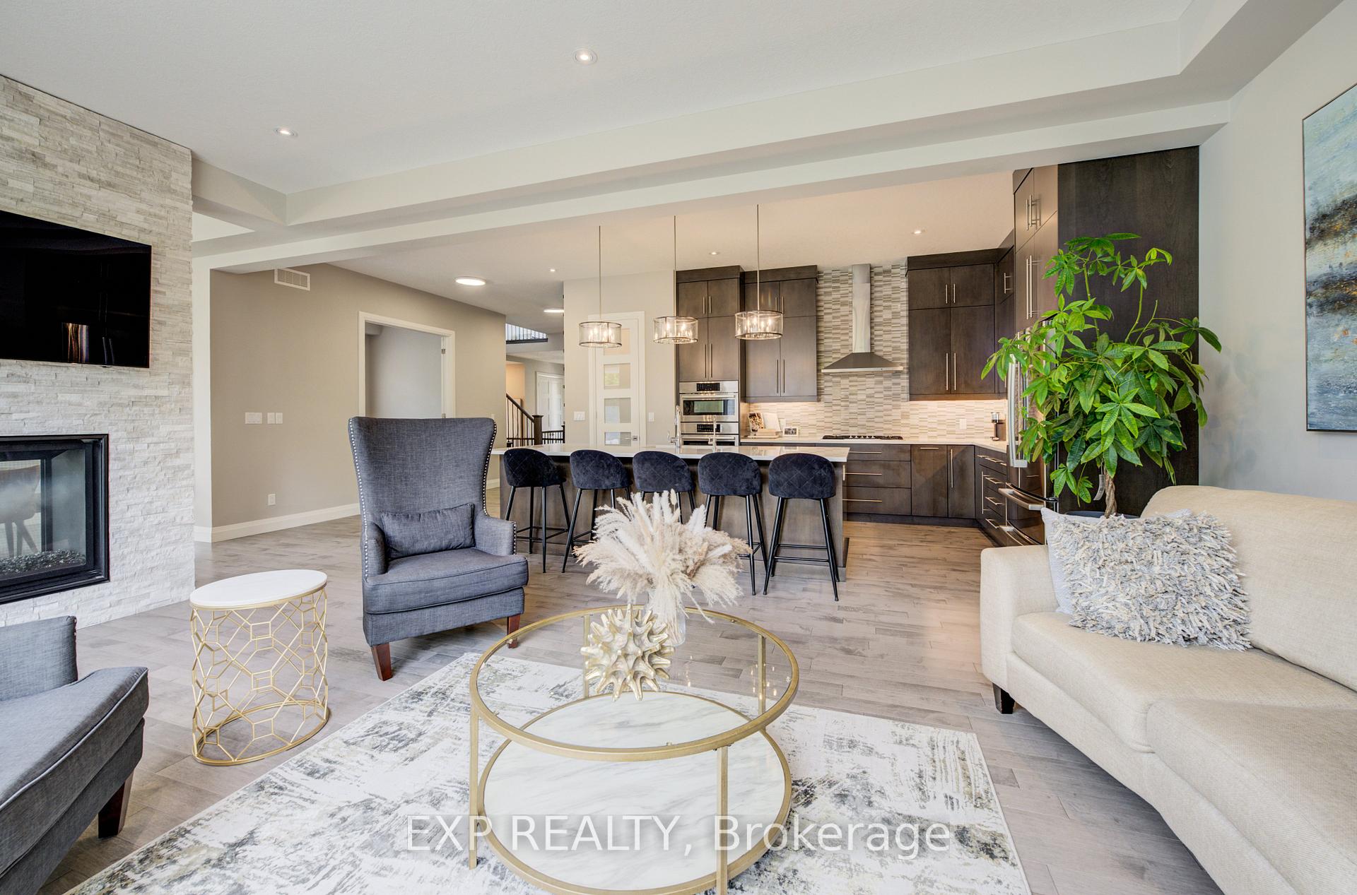Photo 13 of 11 Deer Creek Street, Kitchener — HOMEH