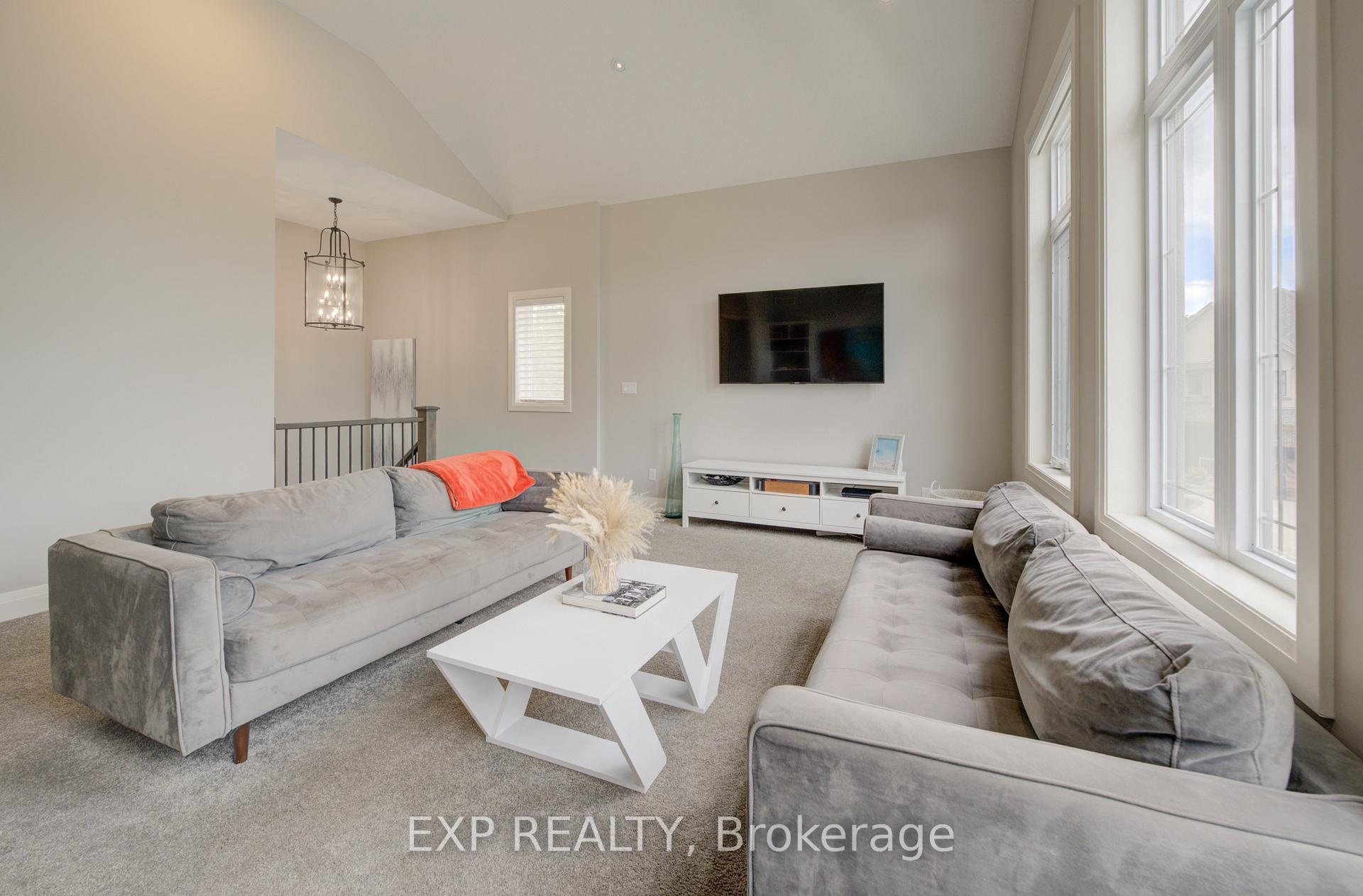 Photo 18 of 11 Deer Creek Street, Kitchener — HOMEH
