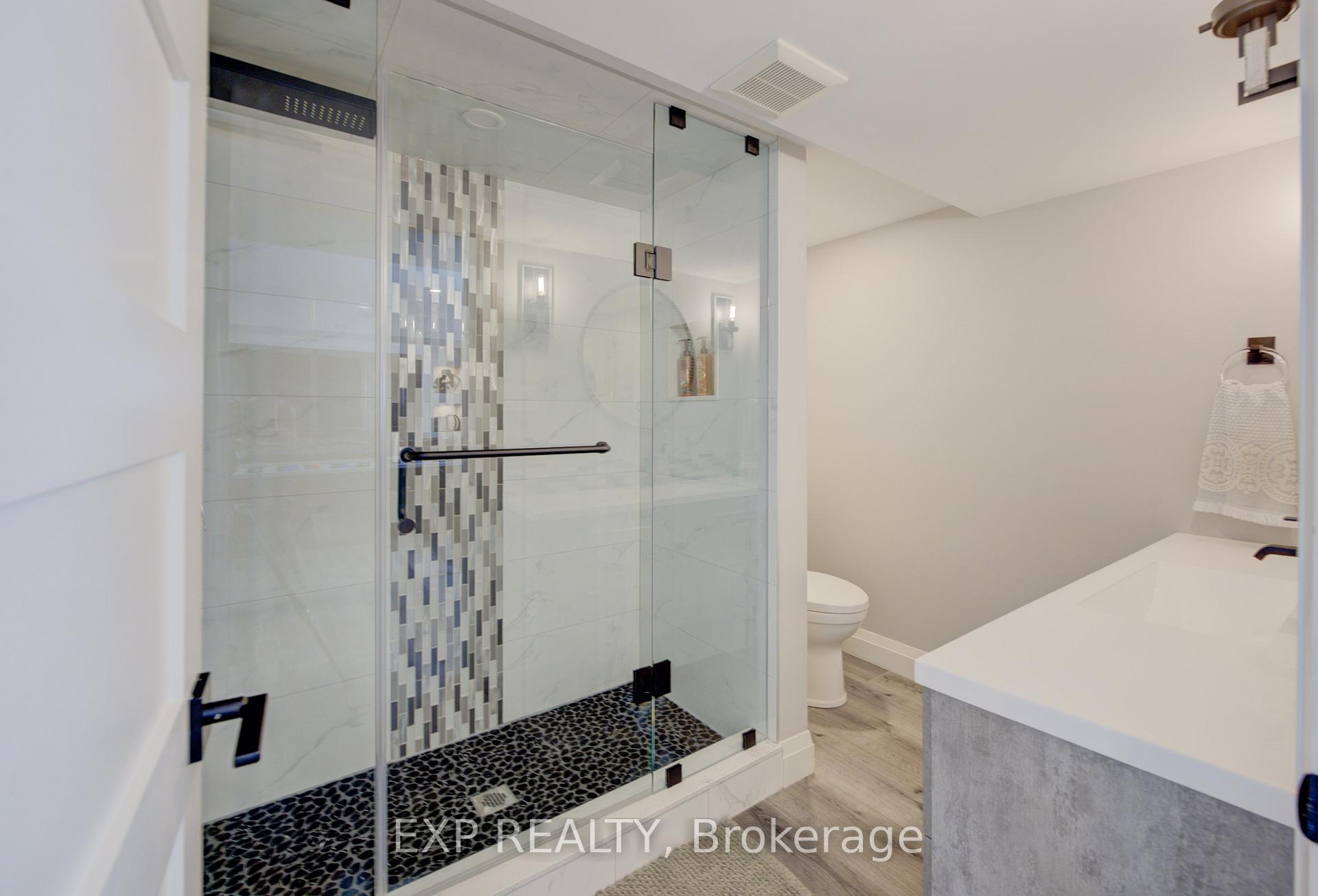 Photo 39 of 11 Deer Creek Street, Kitchener — HOMEH