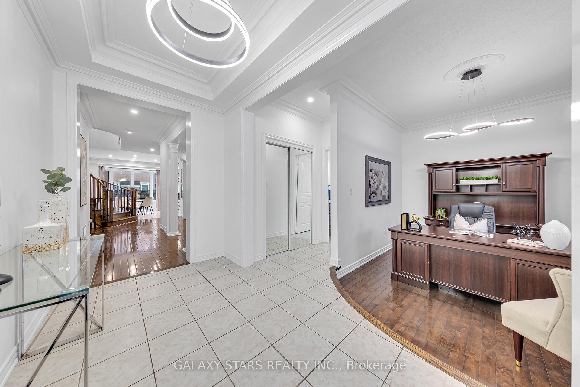 Photo 3 of 5 Forestbrook Drive, Markham, Box Grove — HOMEH