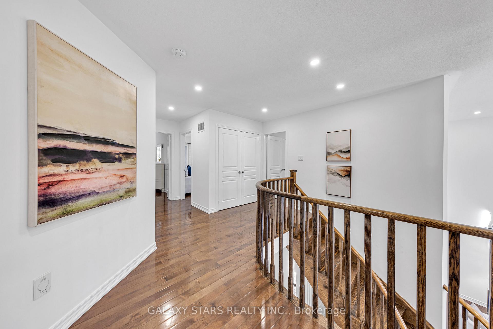 Photo 14 of 5 Forestbrook Drive, Markham, Box Grove — HOMEH