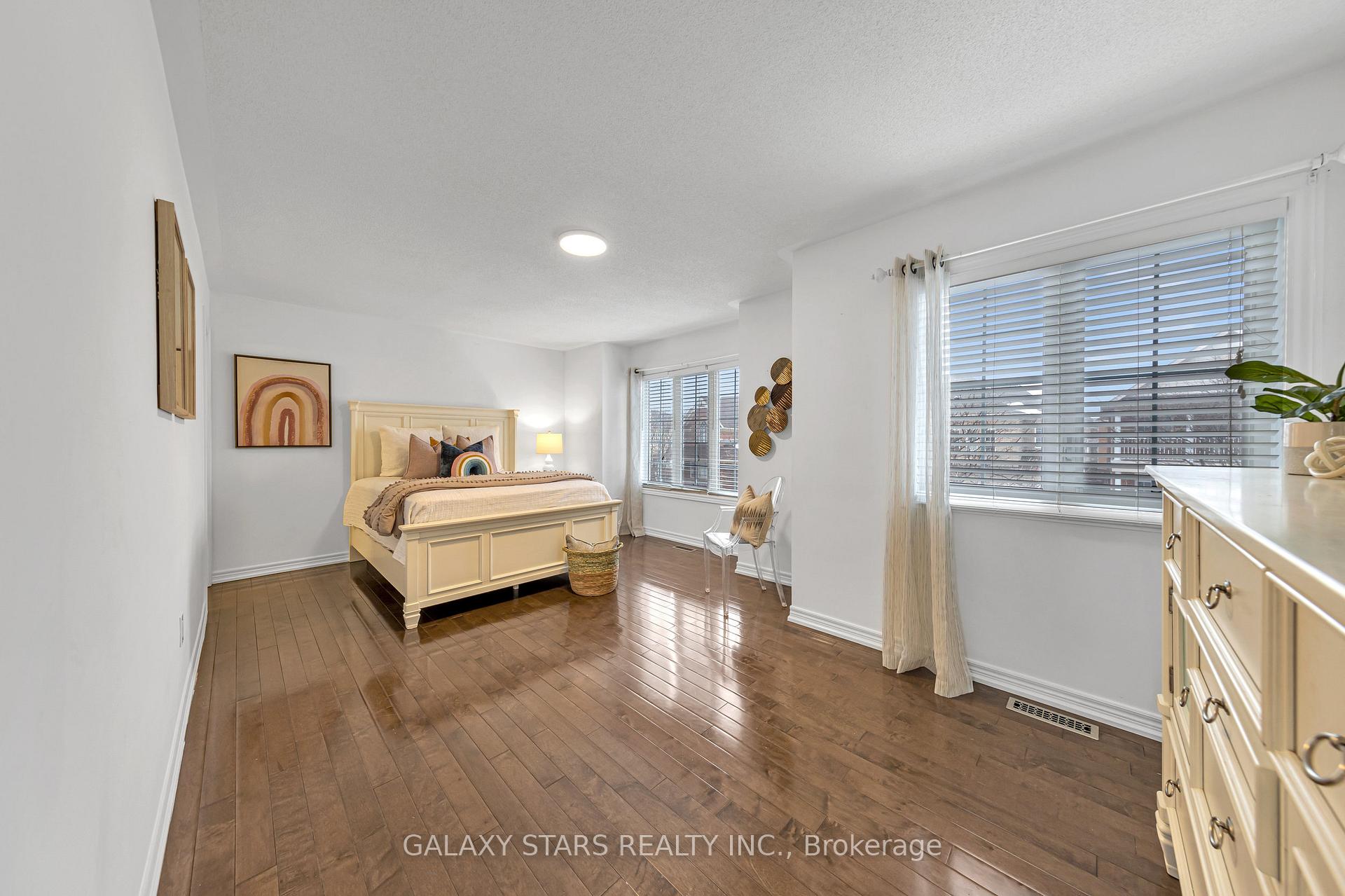 Photo 21 of 5 Forestbrook Drive, Markham, Box Grove — HOMEH