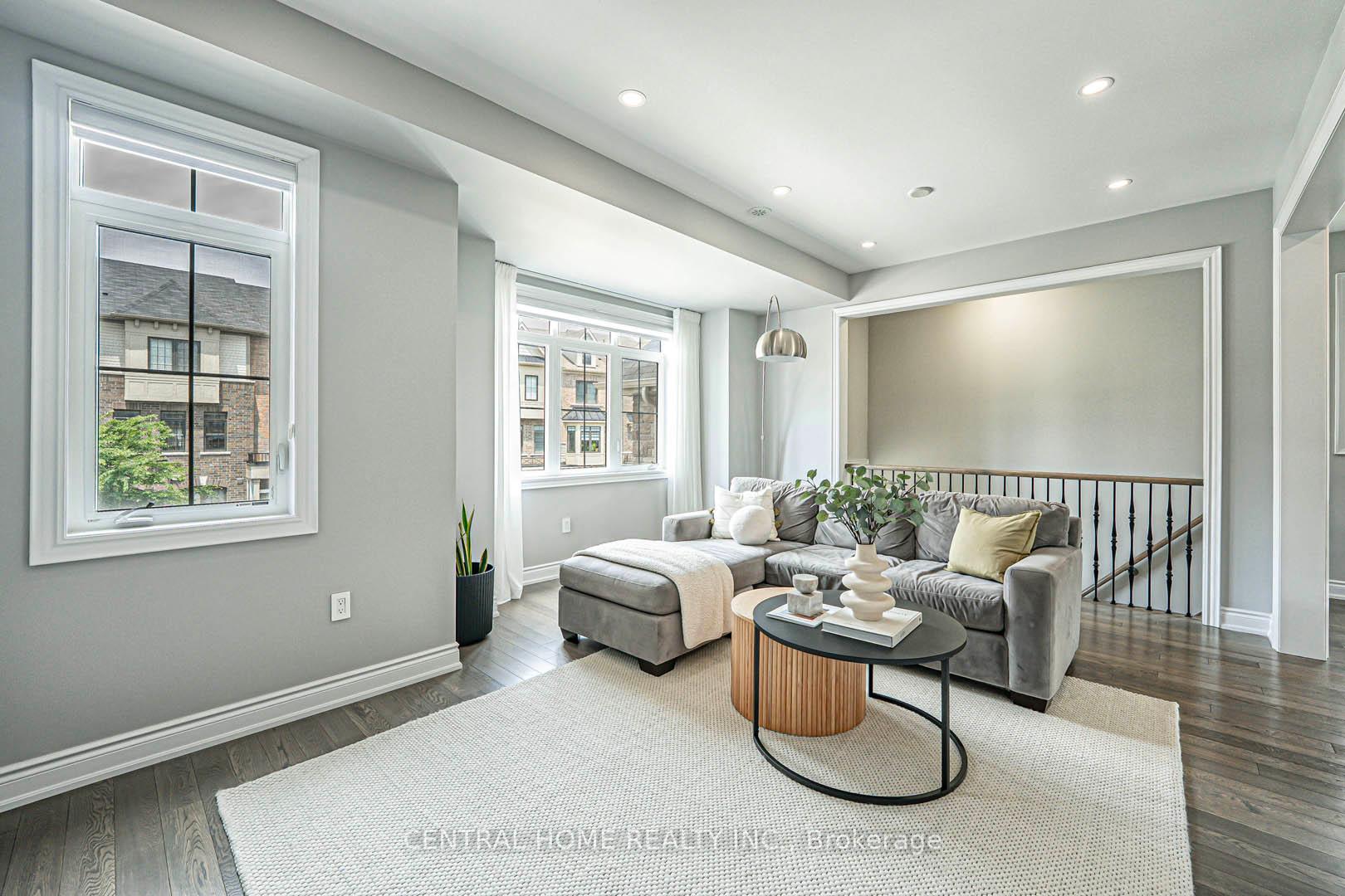 Photo 7 of 9 Delft Drive, Markham, Victoria Square — HOMEH