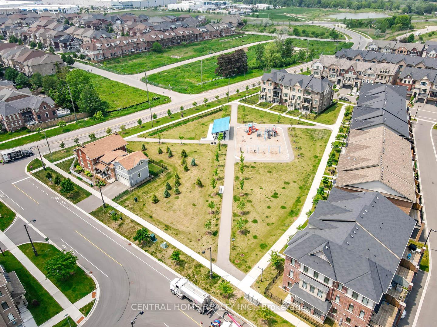 Photo 36 of 9 Delft Drive, Markham, Victoria Square — HOMEH