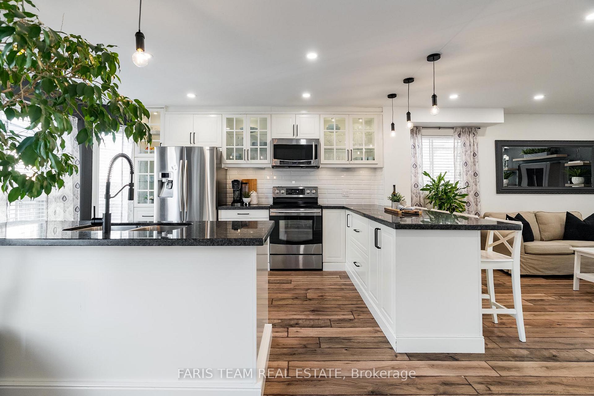 Photo 2 of 1180 Andrade Lane, Innisfil, Alcona — HOMEH