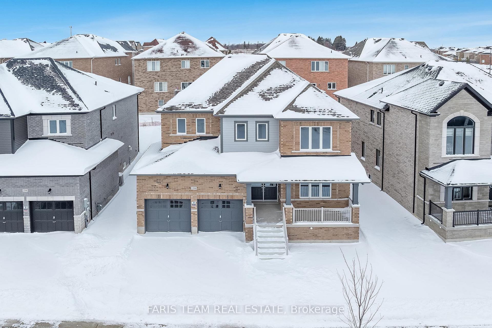 Front of 1394 Stovell Crescent