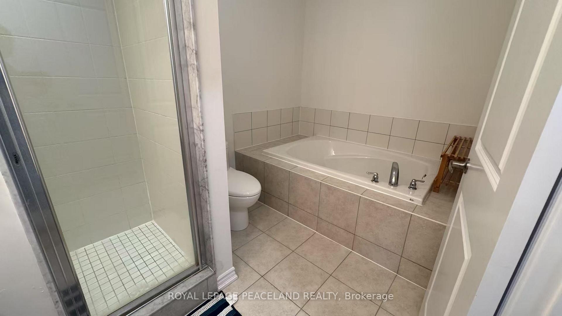 Photo 6 of Unit UPPER, 185 Rustle Woods Avenue, Markham, Cornell — HOMEH