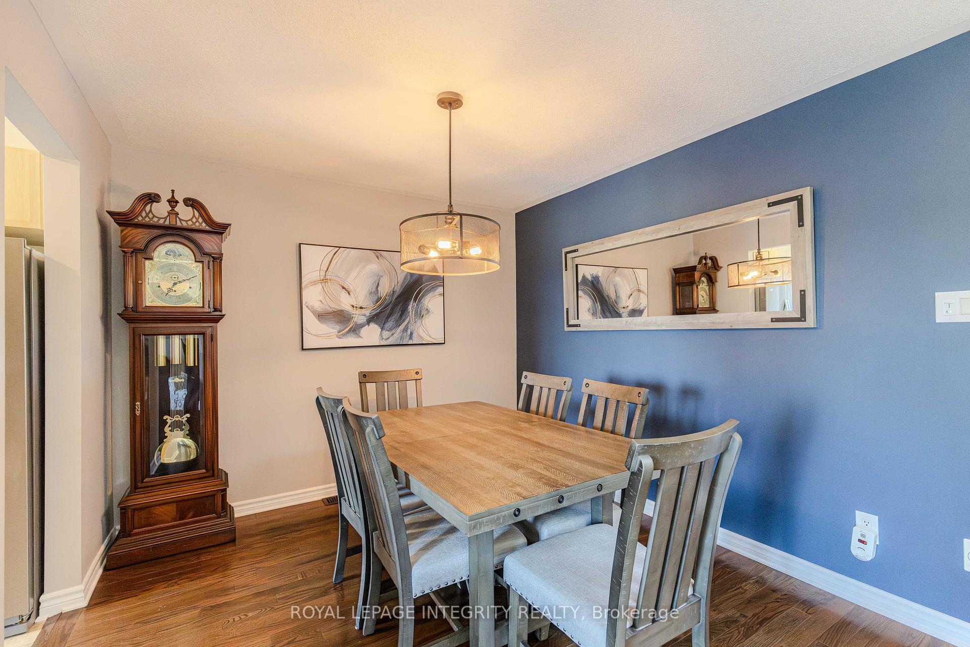 Photo 10 of 218 Catamount Court, Ottawa, Kanata - Emerald Meadows/Trailwest — HOMEH