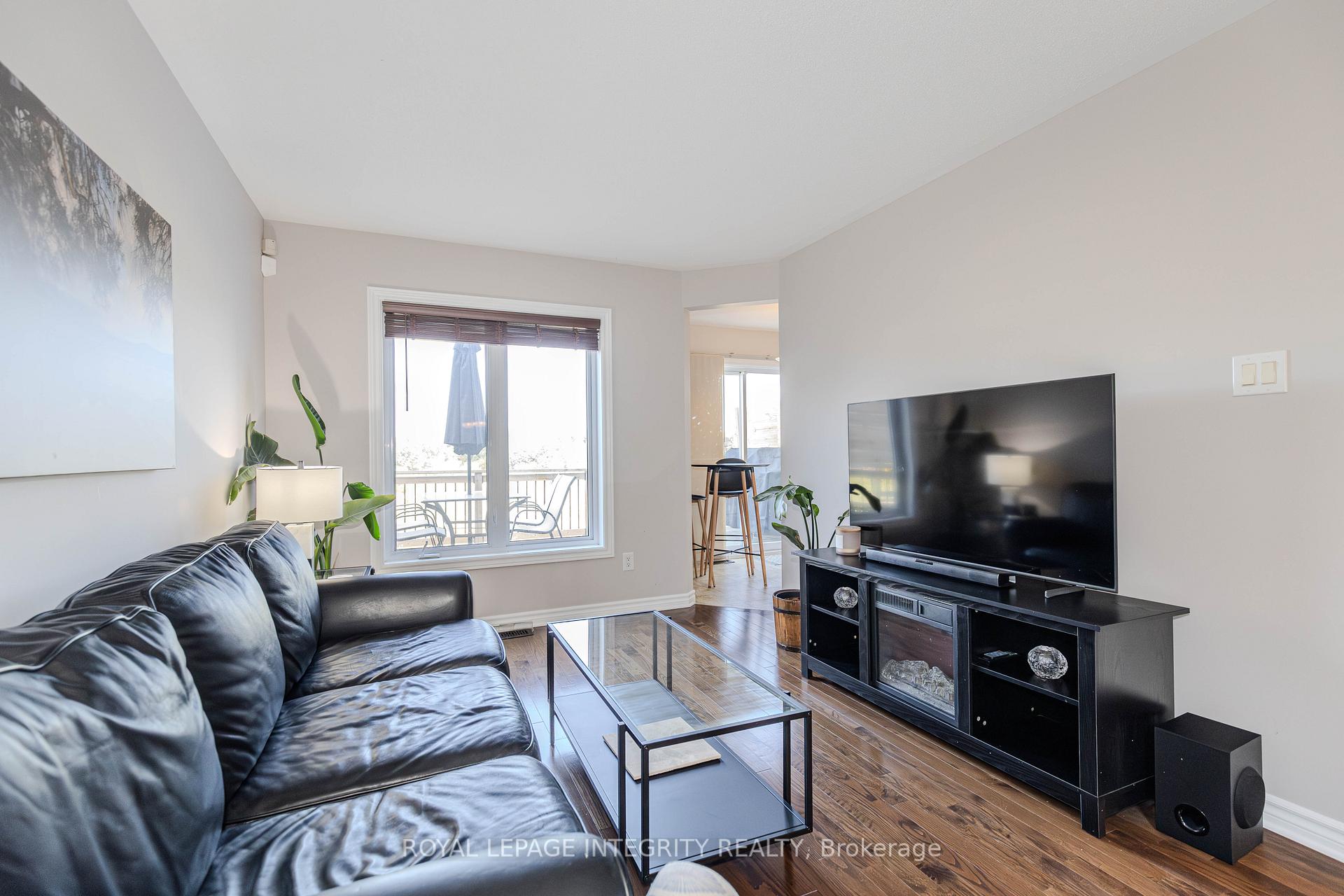 Photo 16 of 218 Catamount Court, Ottawa, Kanata - Emerald Meadows/Trailwest — HOMEH