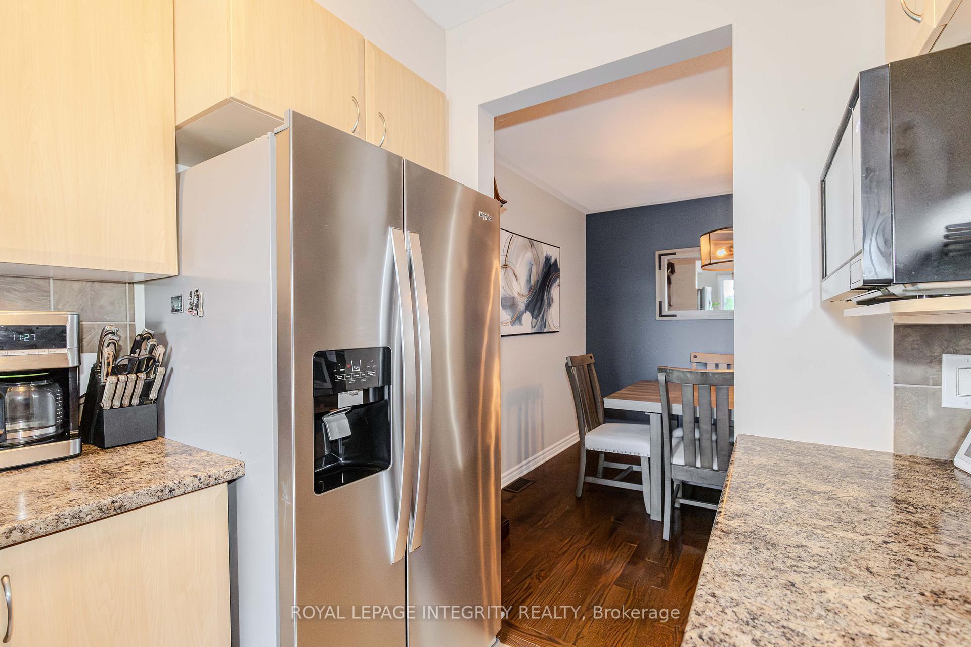 Photo 18 of 218 Catamount Court, Ottawa, Kanata - Emerald Meadows/Trailwest — HOMEH