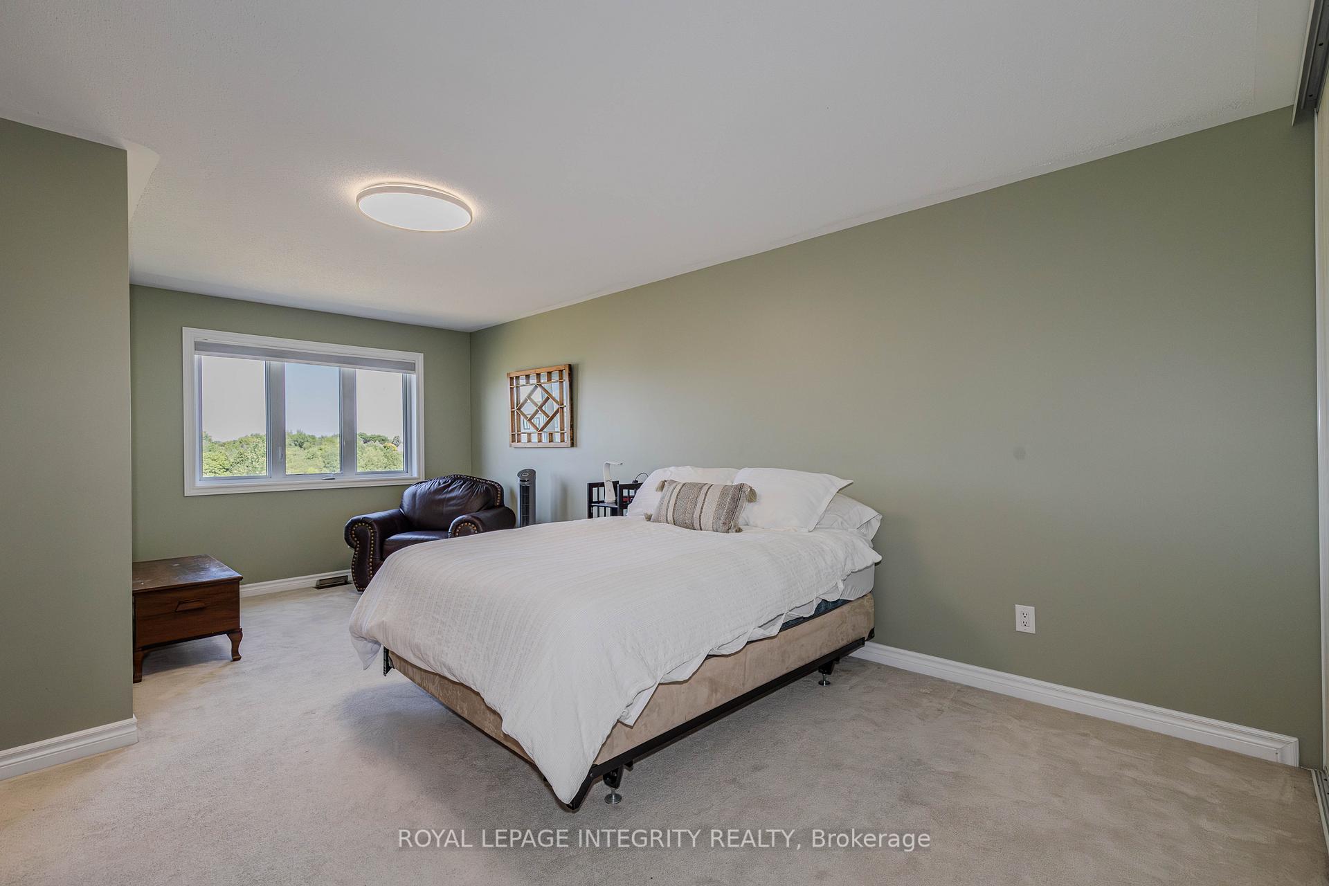 Photo 30 of 218 Catamount Court, Ottawa, Kanata - Emerald Meadows/Trailwest — HOMEH