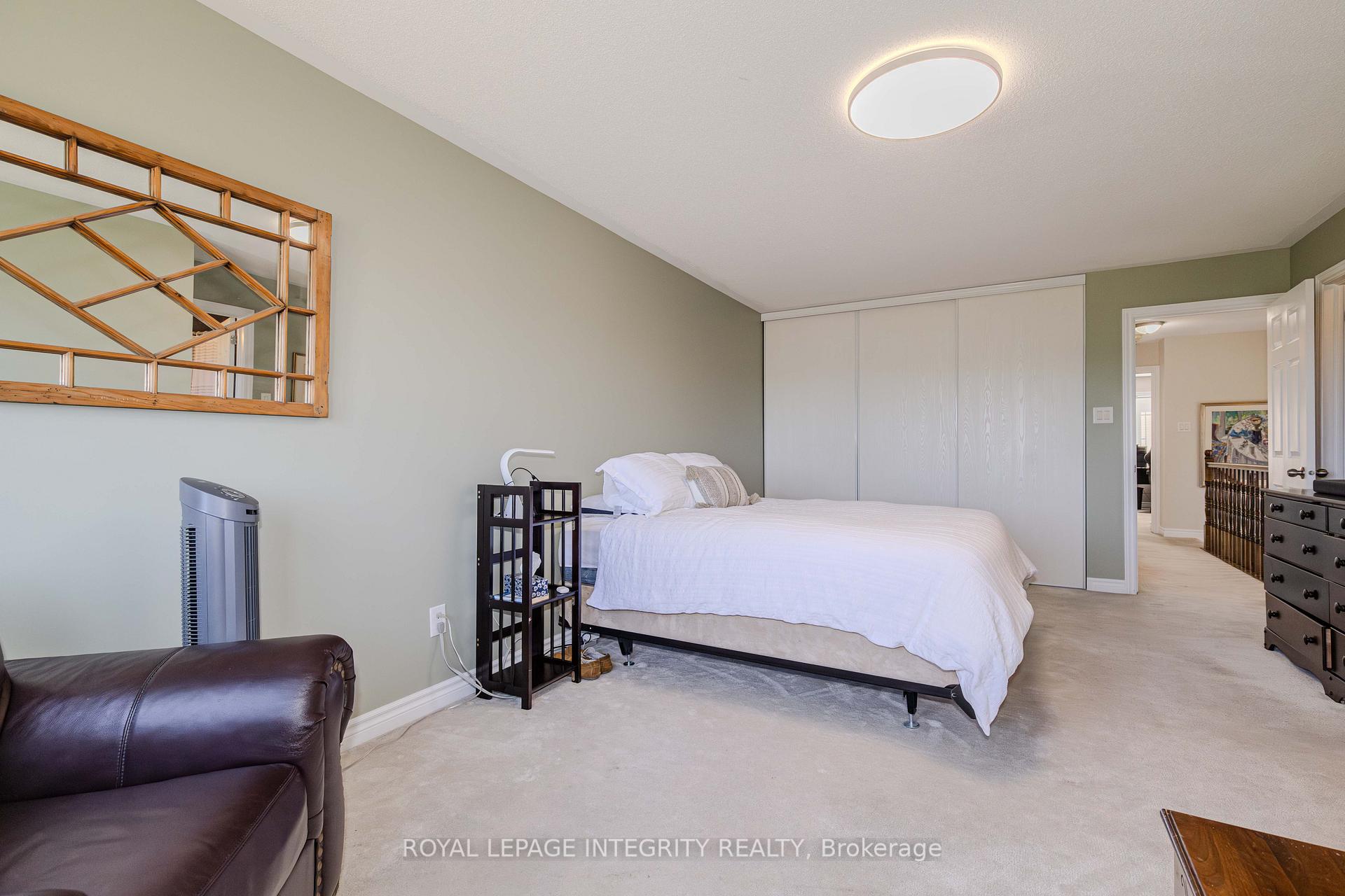 Photo 34 of 218 Catamount Court, Ottawa, Kanata - Emerald Meadows/Trailwest — HOMEH
