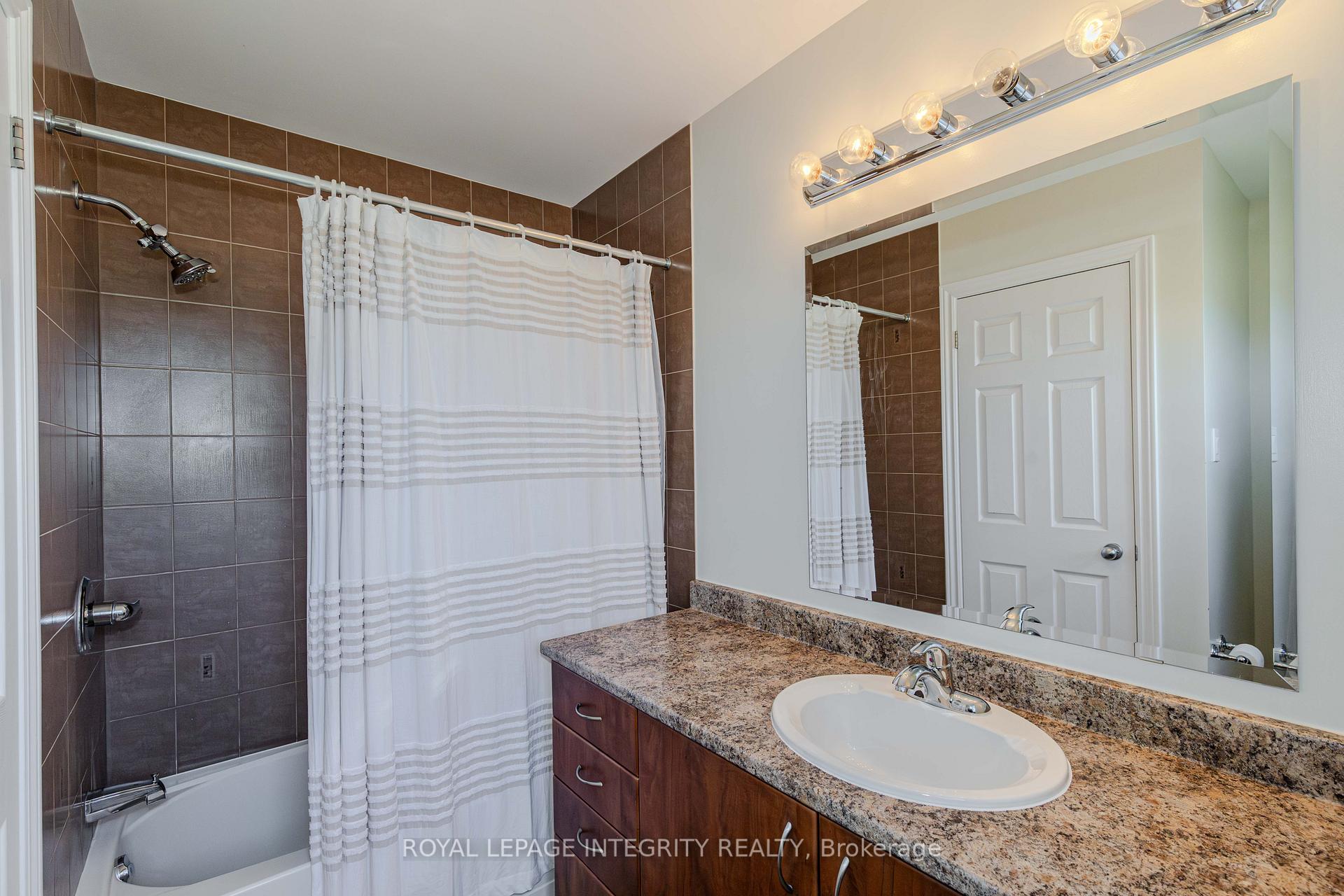Photo 37 of 218 Catamount Court, Ottawa, Kanata - Emerald Meadows/Trailwest — HOMEH