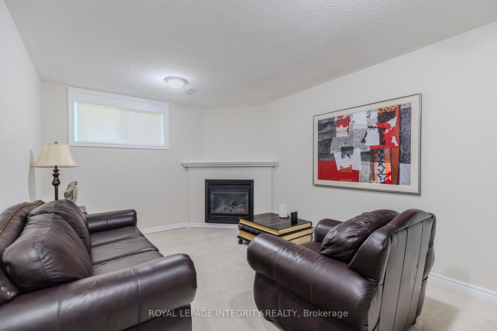 Photo 46 of 218 Catamount Court, Ottawa, Kanata - Emerald Meadows/Trailwest — HOMEH