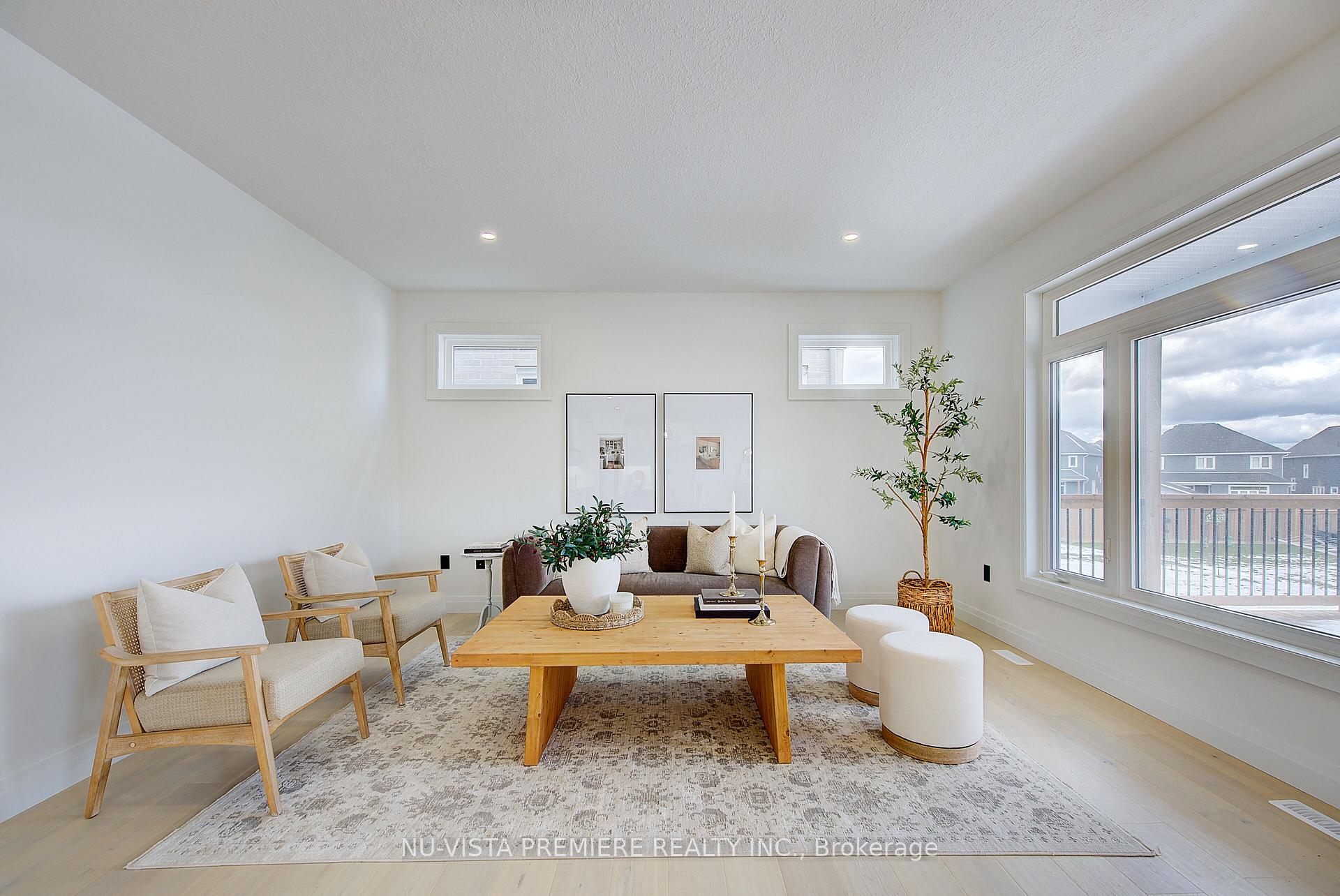 Photo 18 of 28 Basil Crescent, Middlesex Centre, Ilderton — HOMEH