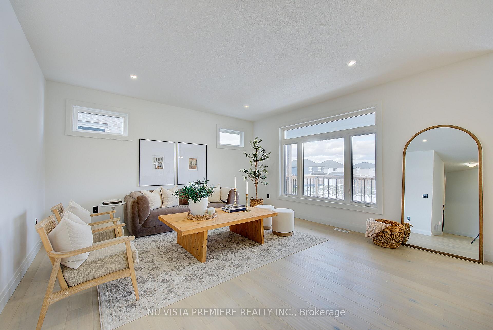 Photo 19 of 28 Basil Crescent, Middlesex Centre, Ilderton — HOMEH