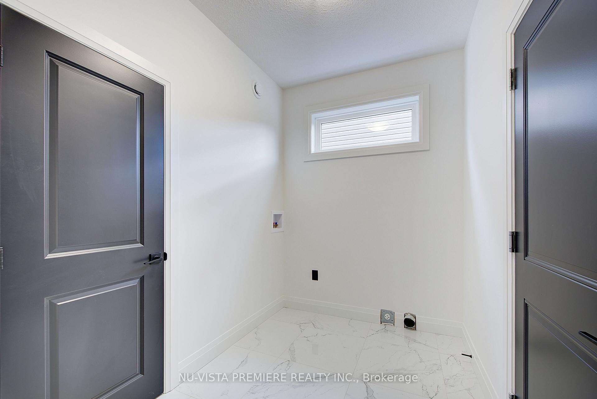 Photo 20 of 28 Basil Crescent, Middlesex Centre, Ilderton — HOMEH