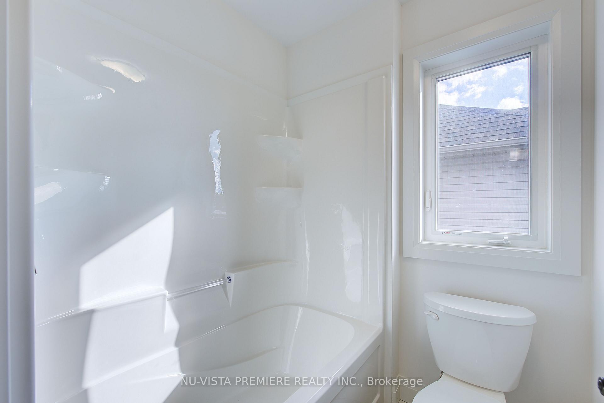 Photo 26 of 28 Basil Crescent, Middlesex Centre, Ilderton — HOMEH