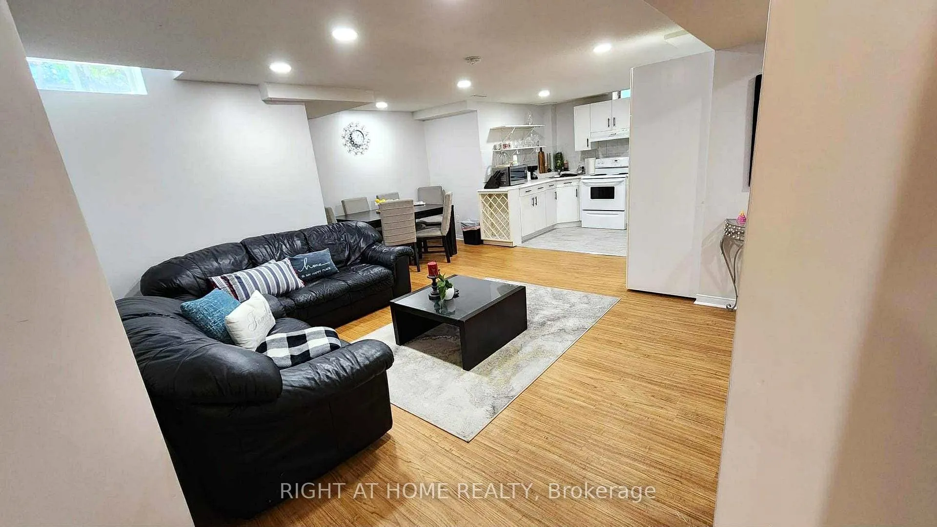 Photo 3 of Unit BASEMENT, 44 Meadowlands Boulevard, Hamilton, Meadowlands — HOMEH