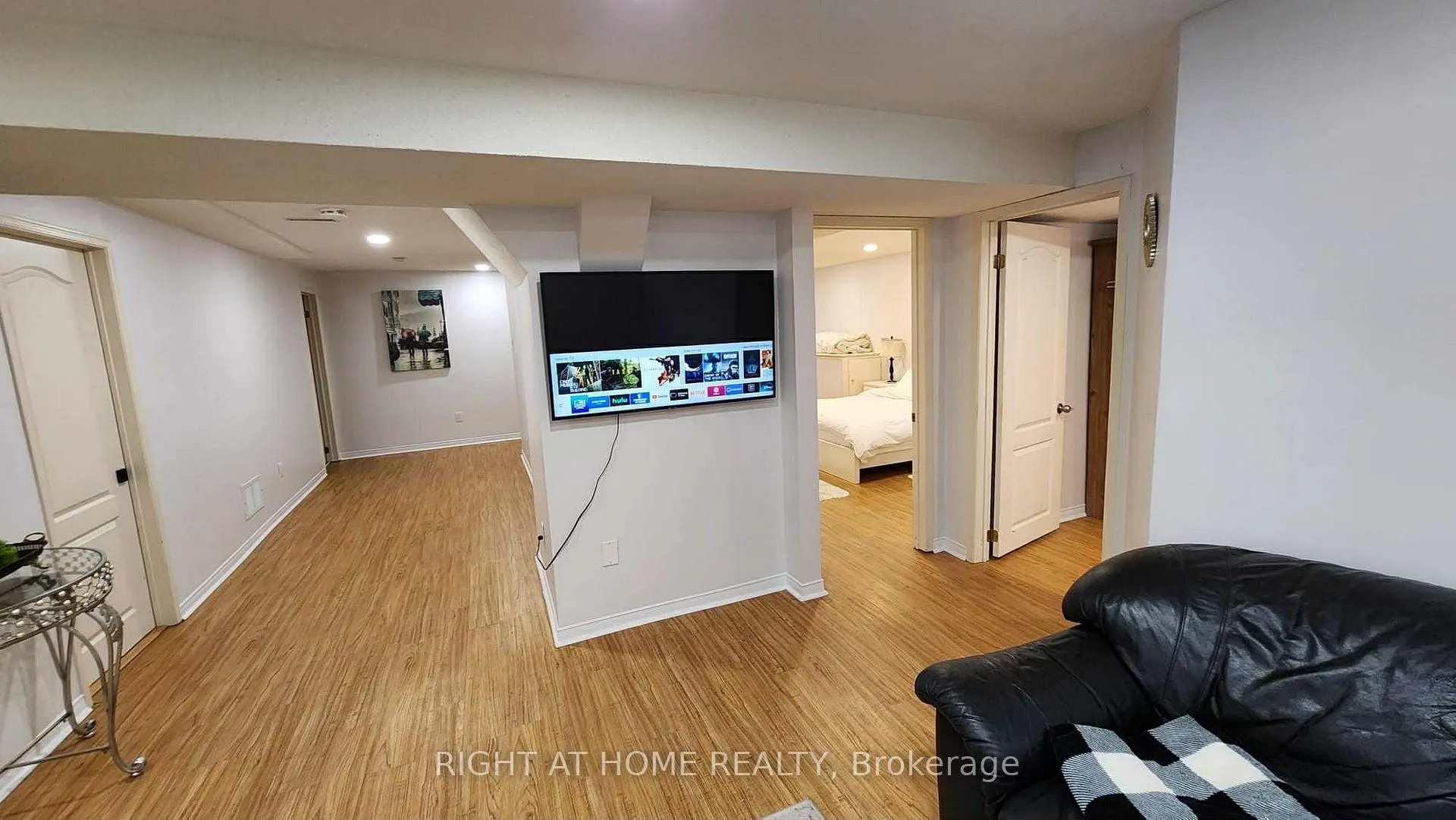 Photo 5 of Unit BASEMENT, 44 Meadowlands Boulevard, Hamilton, Meadowlands — HOMEH