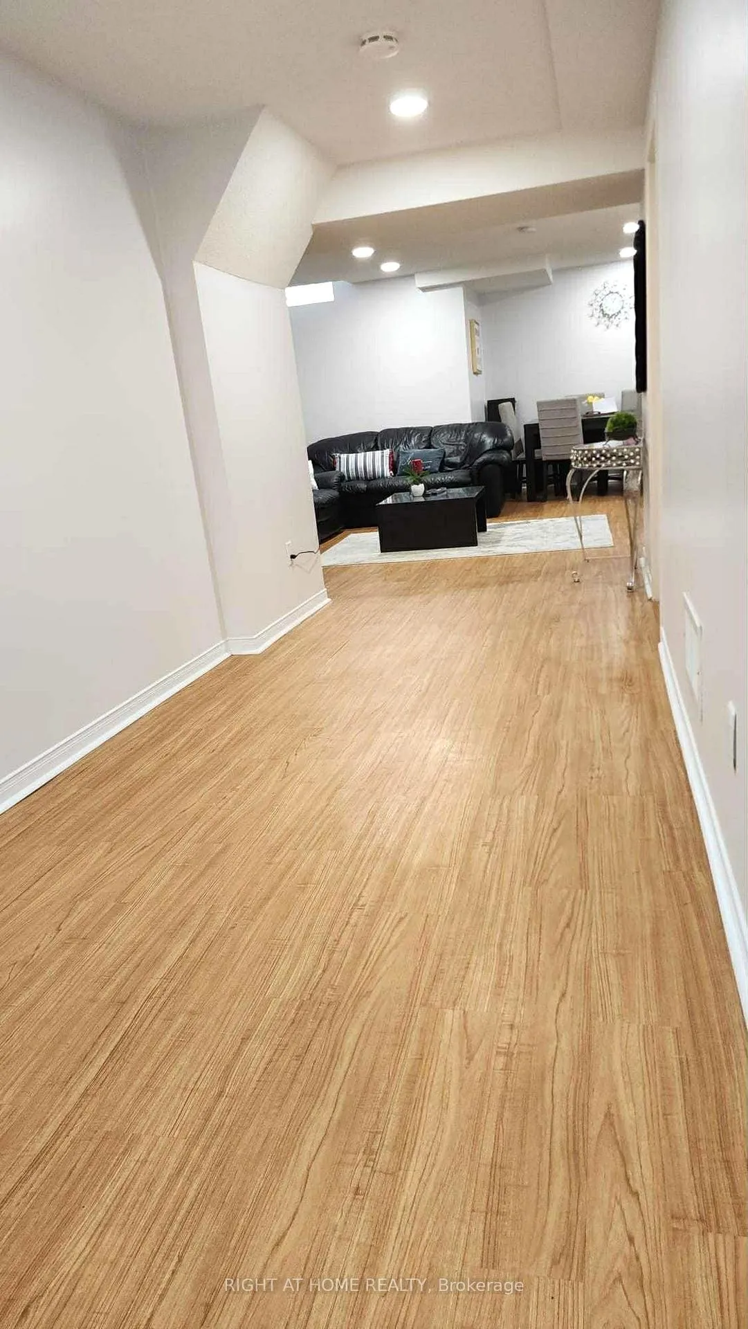Photo 10 of Unit BASEMENT, 44 Meadowlands Boulevard, Hamilton, Meadowlands — HOMEH