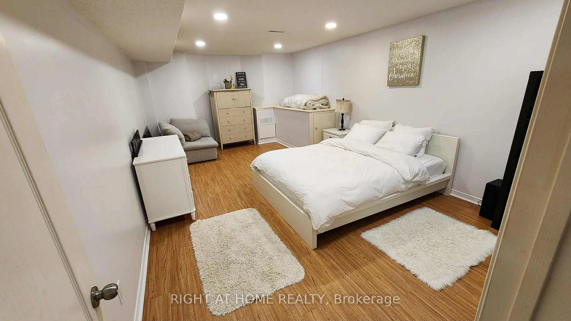 Photo 16 of Unit BASEMENT, 44 Meadowlands Boulevard, Hamilton, Meadowlands — HOMEH