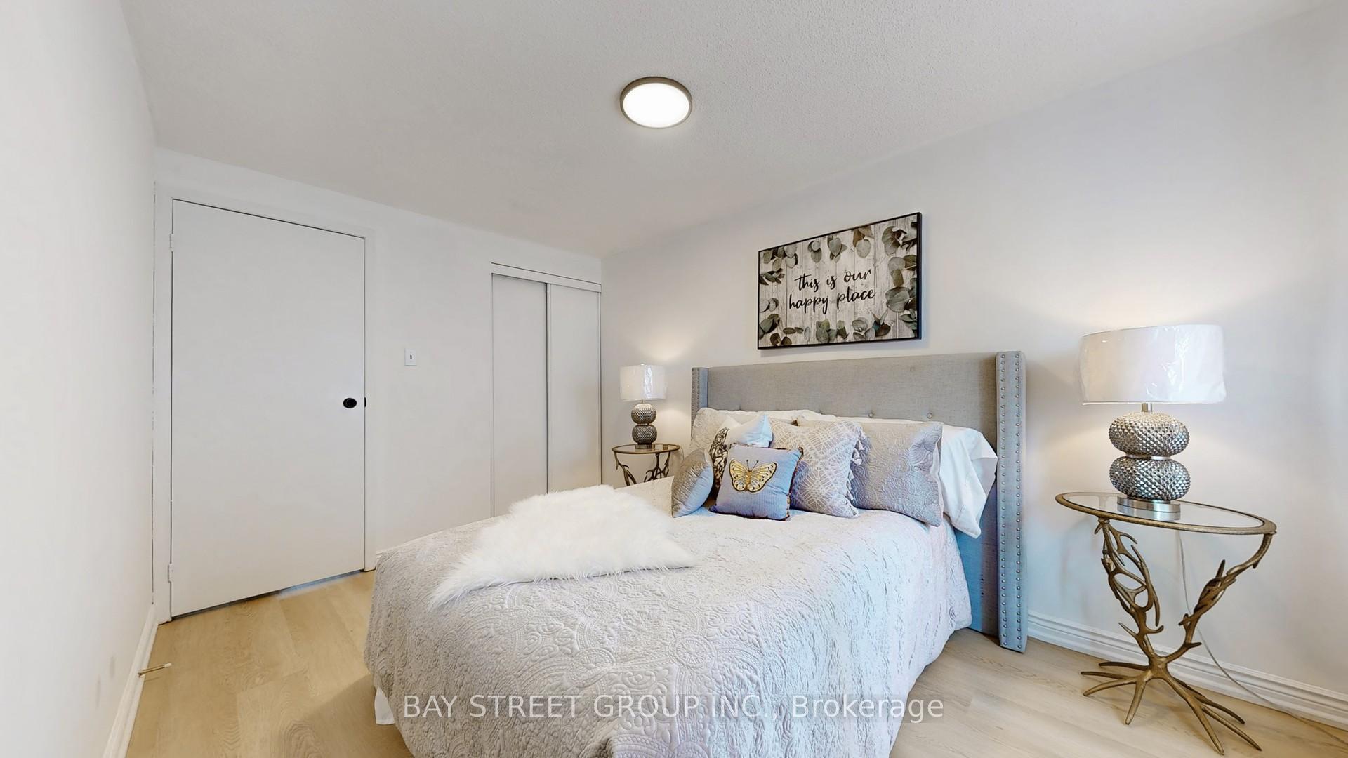 Photo 9 of 120 Appleby Crescent, Markham, Milliken Mills West — HOMEH