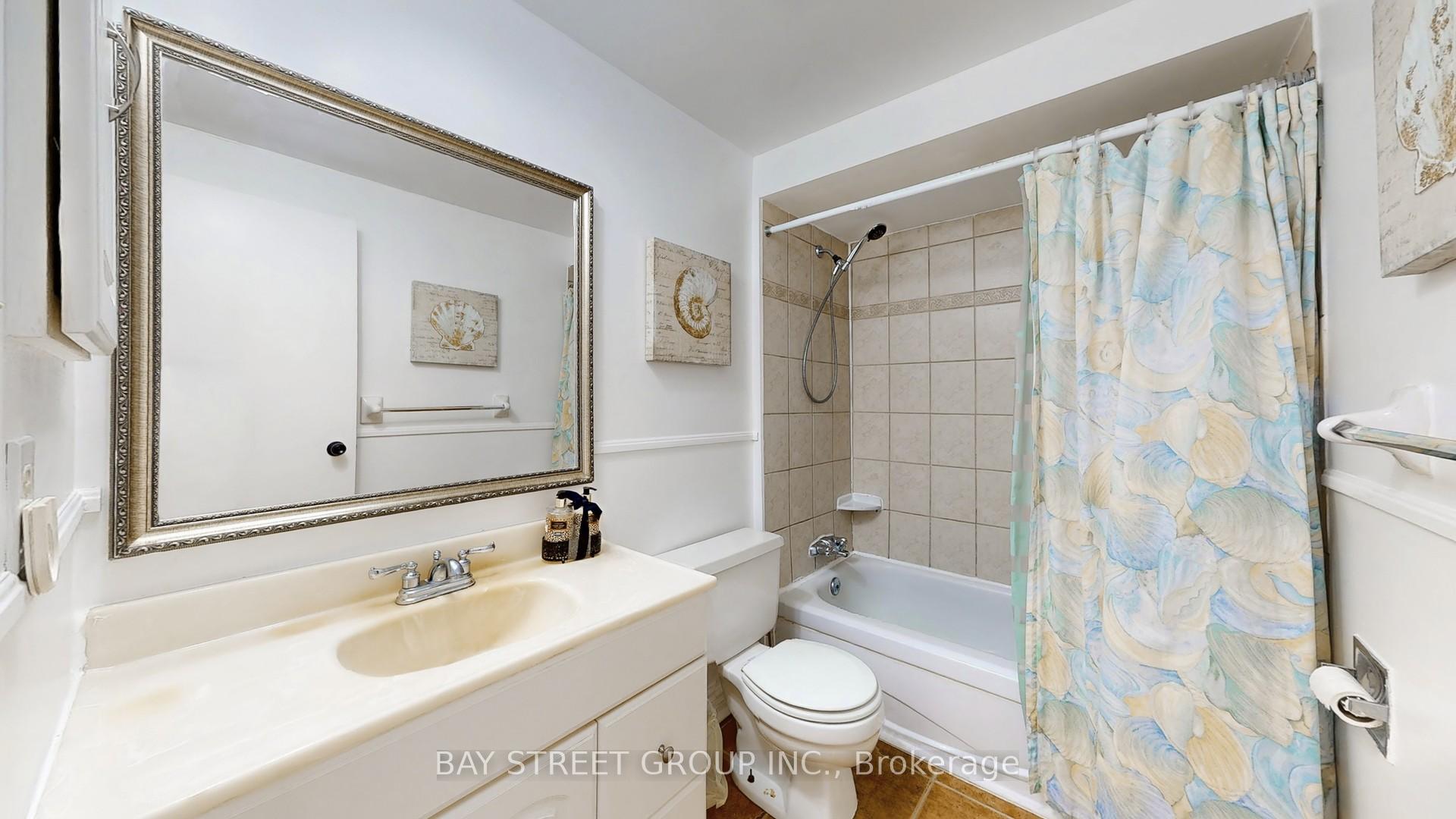 Photo 12 of 120 Appleby Crescent, Markham, Milliken Mills West — HOMEH