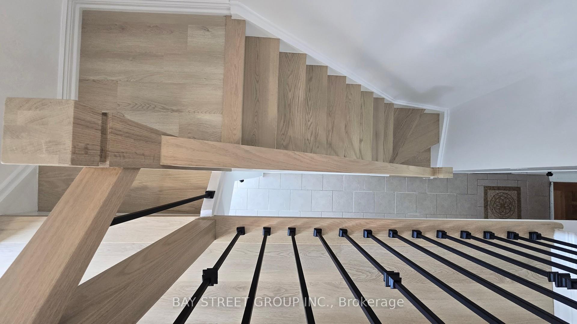 Photo 15 of 120 Appleby Crescent, Markham, Milliken Mills West — HOMEH