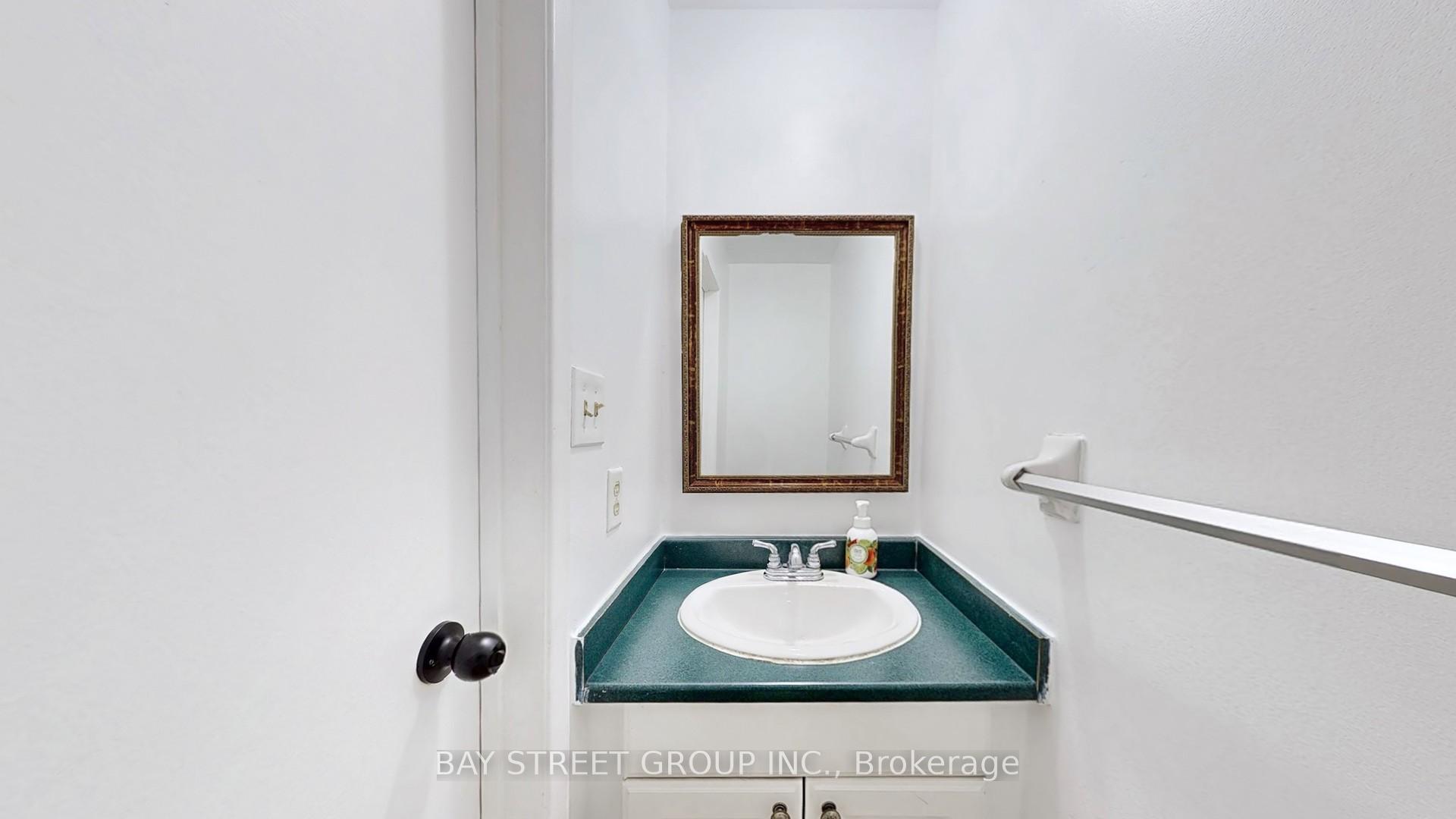 Photo 17 of 120 Appleby Crescent, Markham, Milliken Mills West — HOMEH