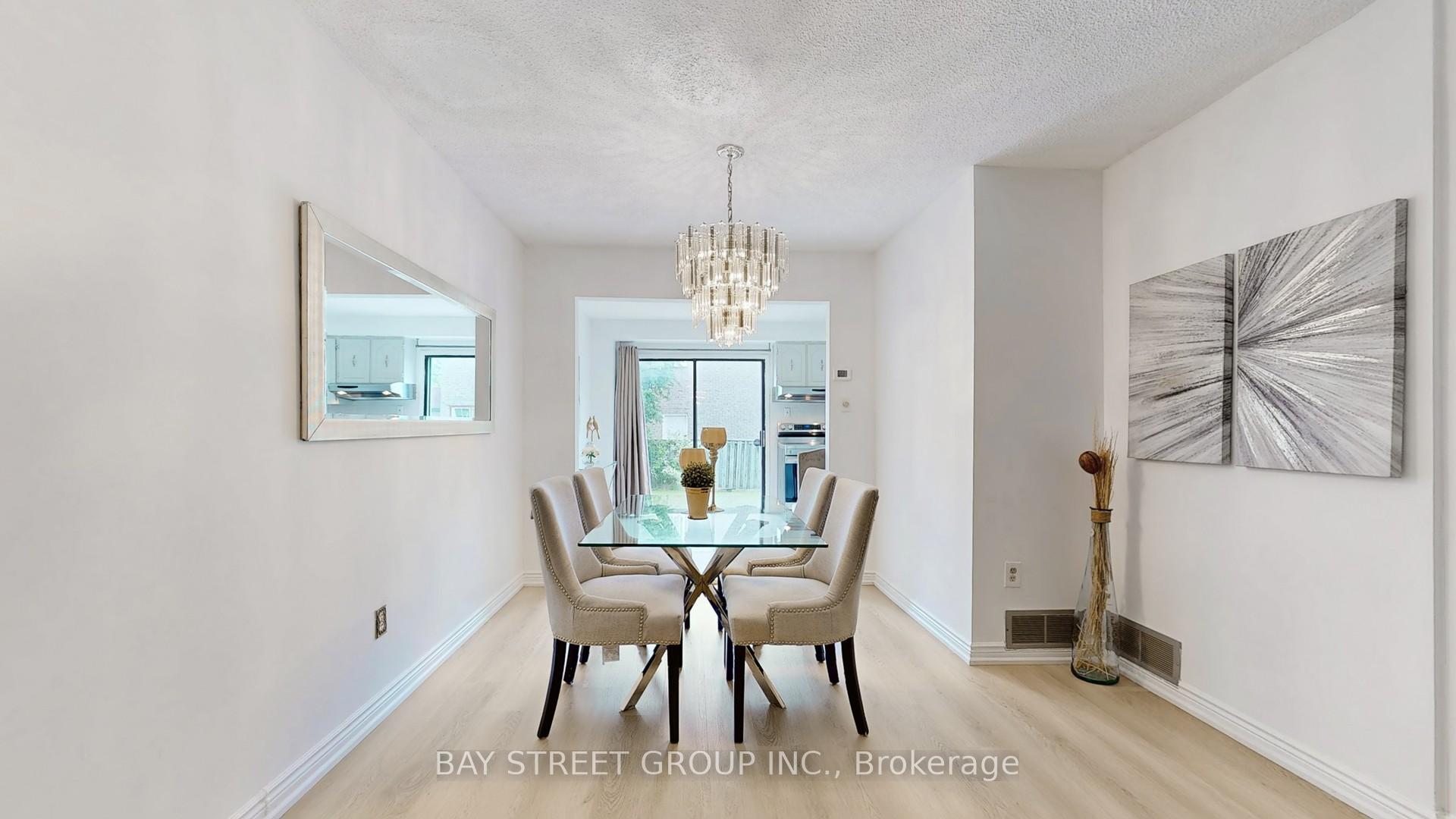 Photo 23 of 120 Appleby Crescent, Markham, Milliken Mills West — HOMEH