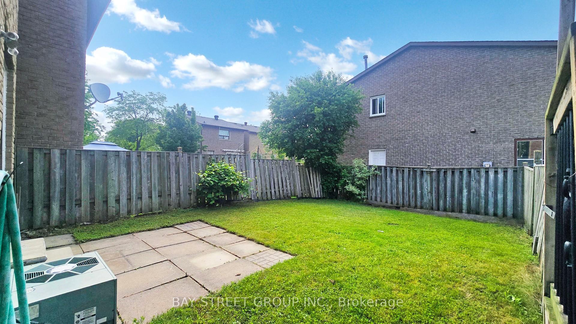 Photo 28 of 120 Appleby Crescent, Markham, Milliken Mills West — HOMEH