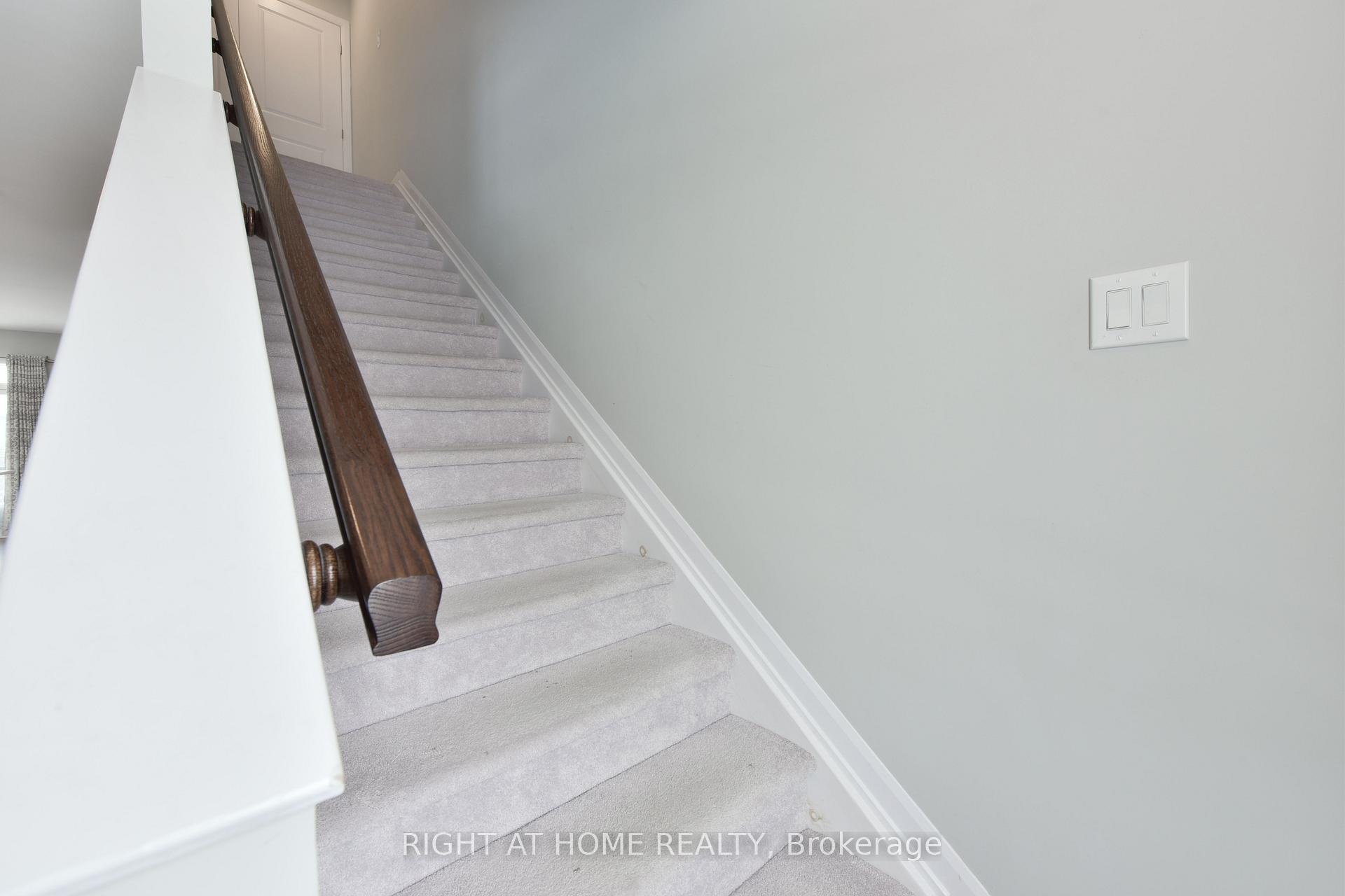 Photo 15 of 1109 Speedvale Court, Ottawa, Kanata - Kanata Lakes/Heritage Hills — HOMEH