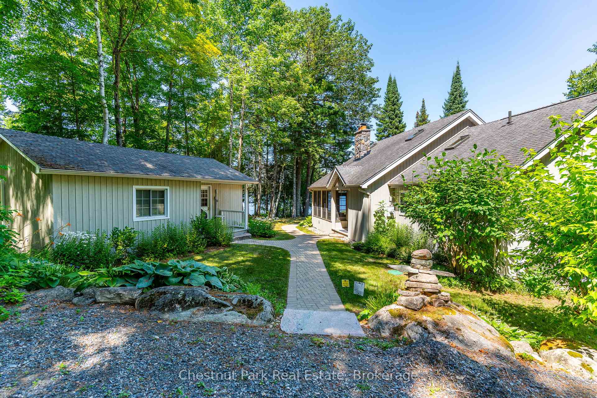 Photo 2 of 1142 McCracken's Lane, Minden Hills, Minden — HOMEH