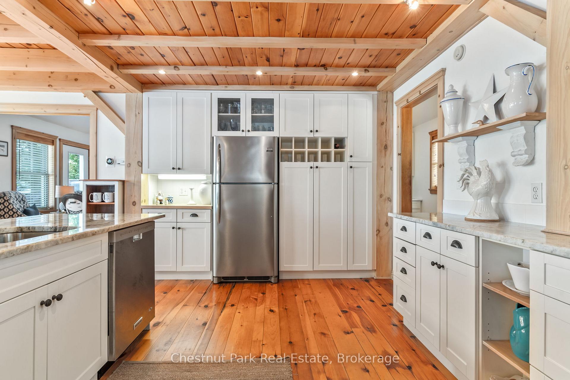 Photo 8 of 1142 McCracken's Lane, Minden Hills, Minden — HOMEH
