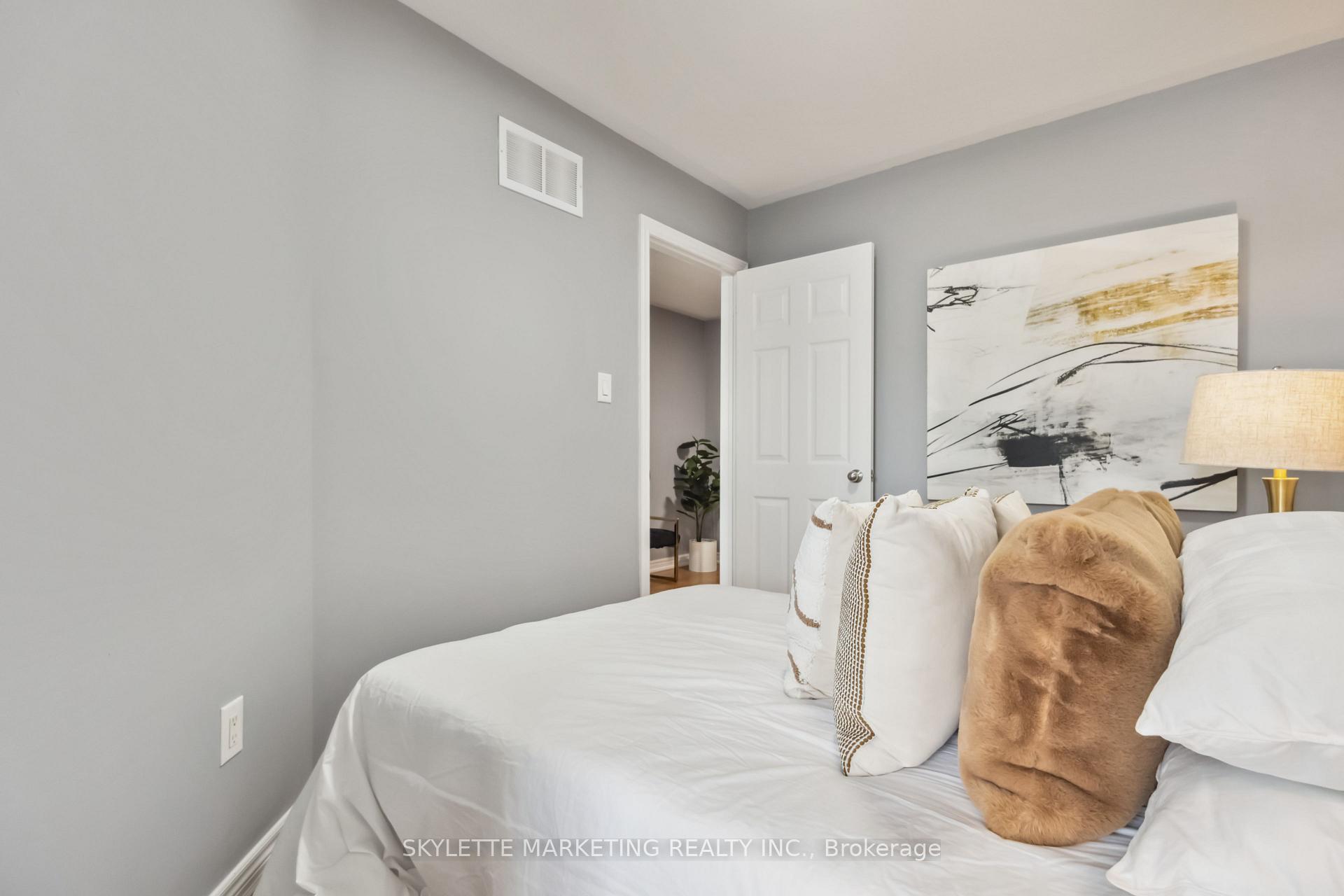 Photo 37 of 310 Delray Drive, Markham, Greensborough — HOMEH