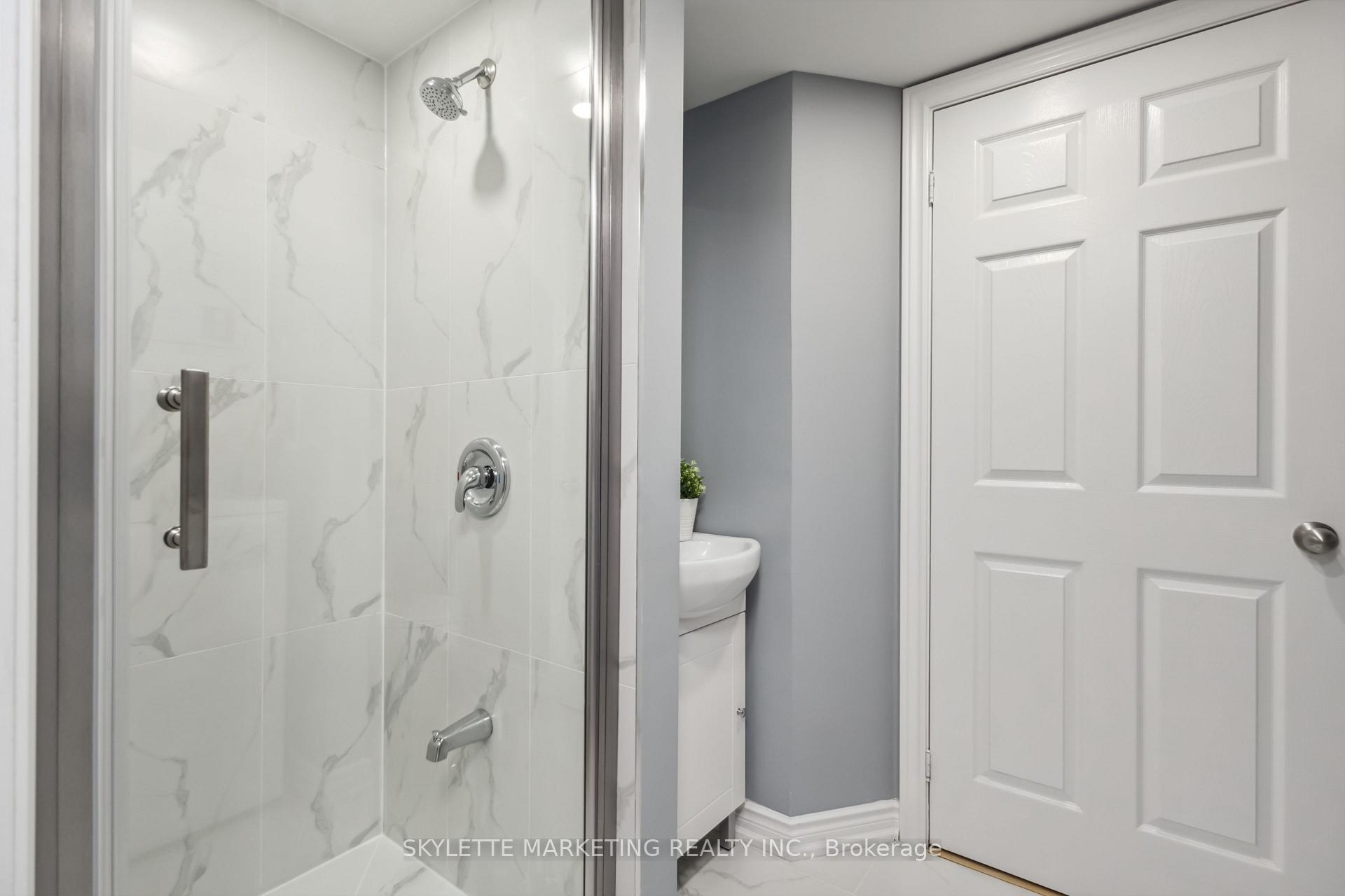 Photo 43 of 310 Delray Drive, Markham, Greensborough — HOMEH