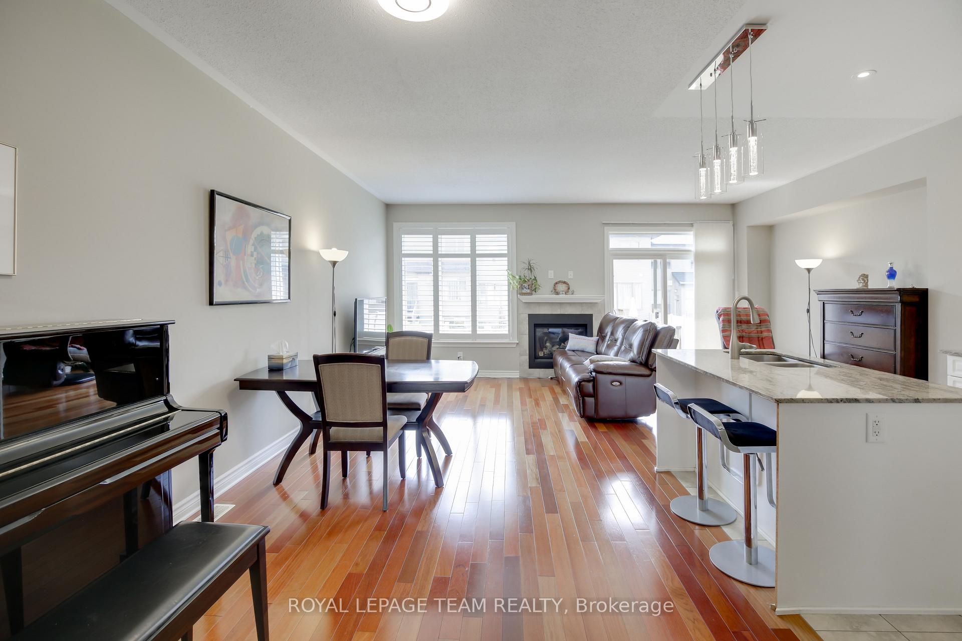 Photo 12 of 943 Fletcher Circle, Ottawa, Kanata - Kanata Lakes/Heritage Hills — HOMEH