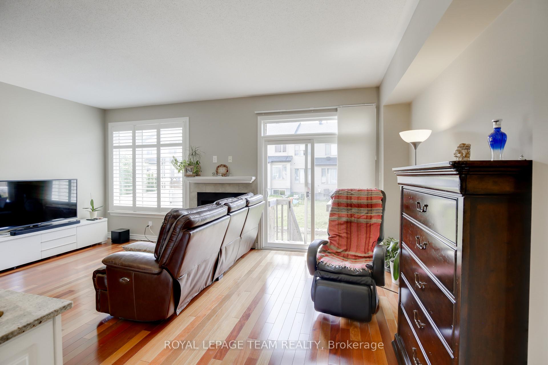 Photo 18 of 943 Fletcher Circle, Ottawa, Kanata - Kanata Lakes/Heritage Hills — HOMEH