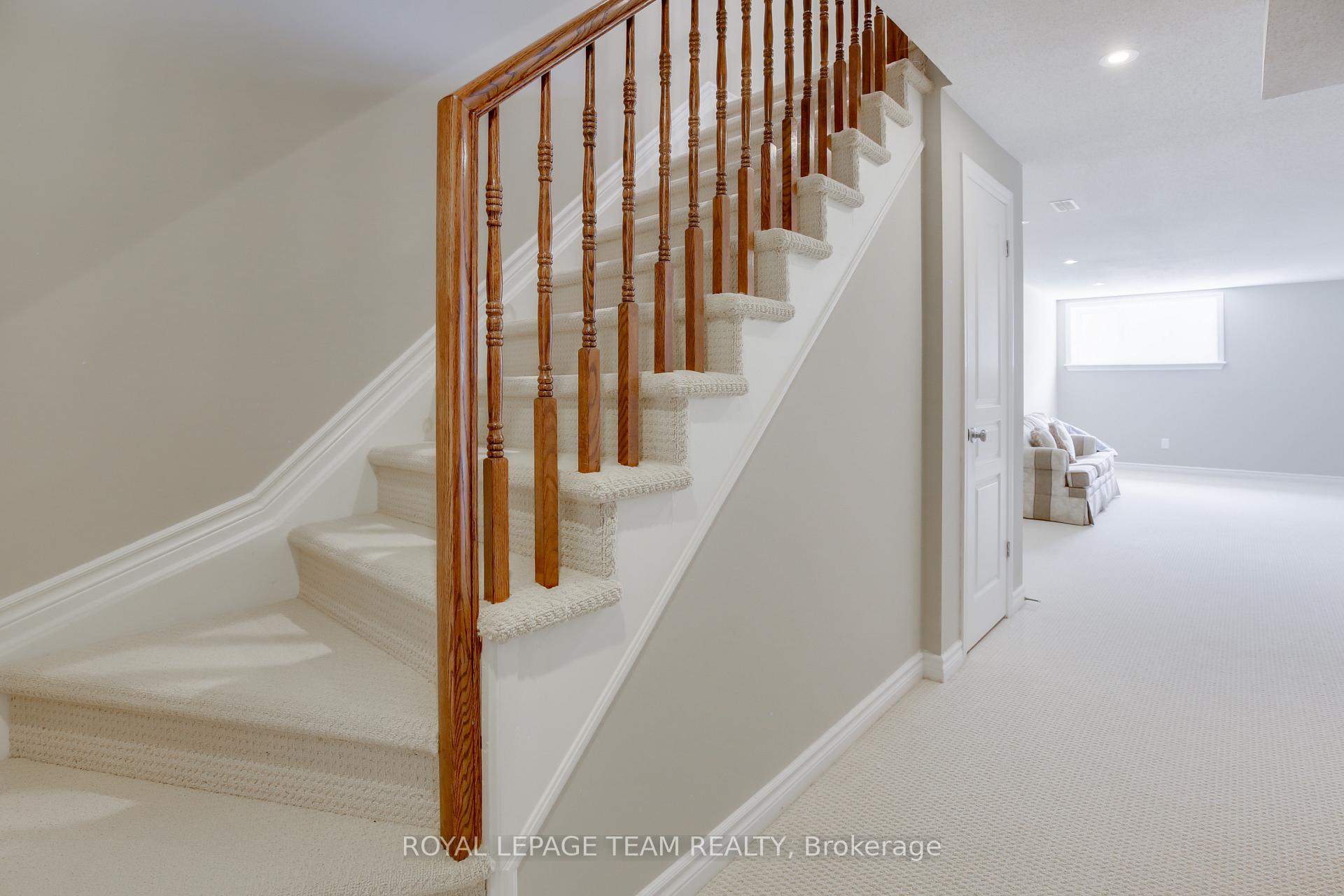 Photo 35 of 943 Fletcher Circle, Ottawa, Kanata - Kanata Lakes/Heritage Hills — HOMEH
