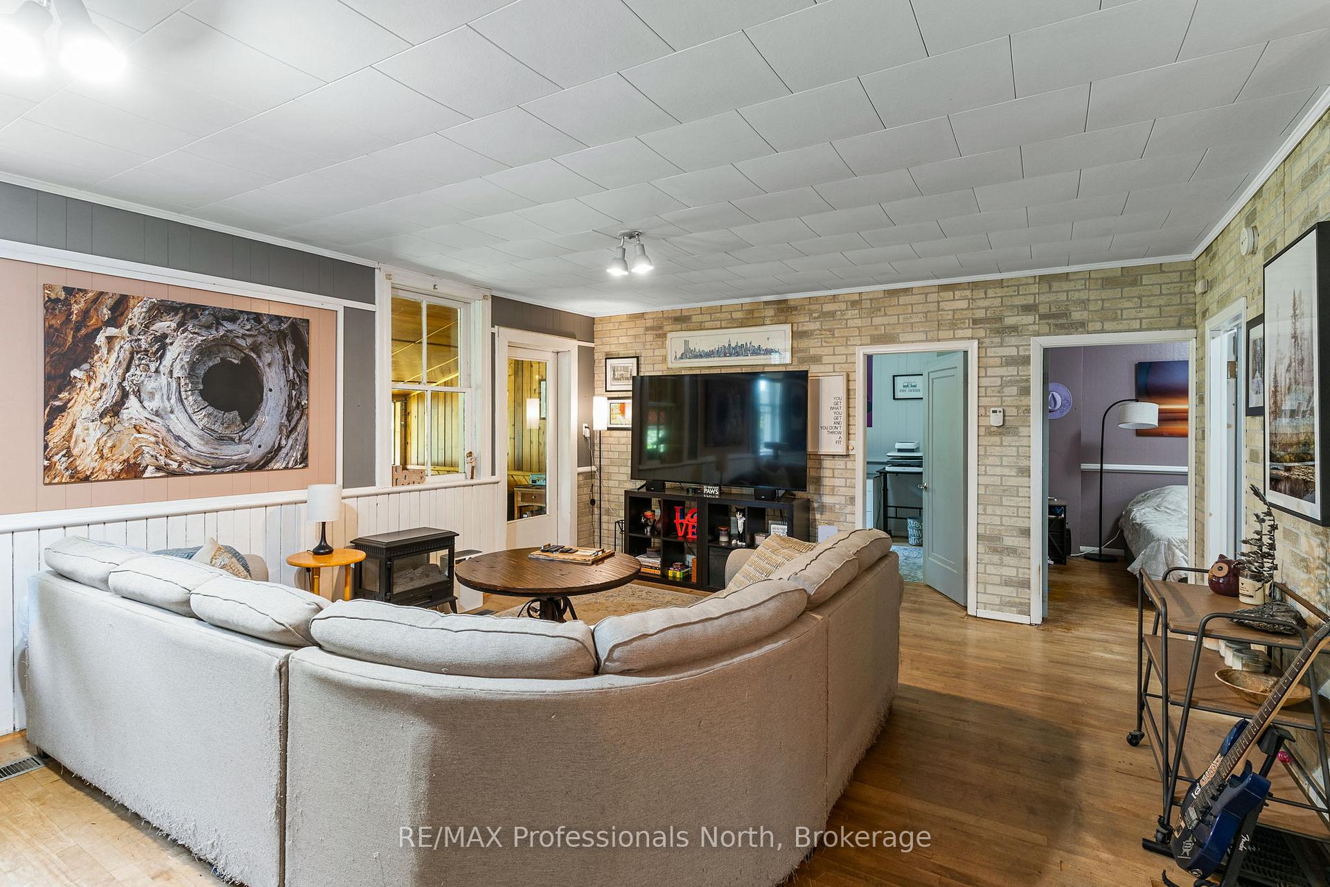 Photo 10 of 9357 Highway 118, Minden Hills, Minden — HOMEH