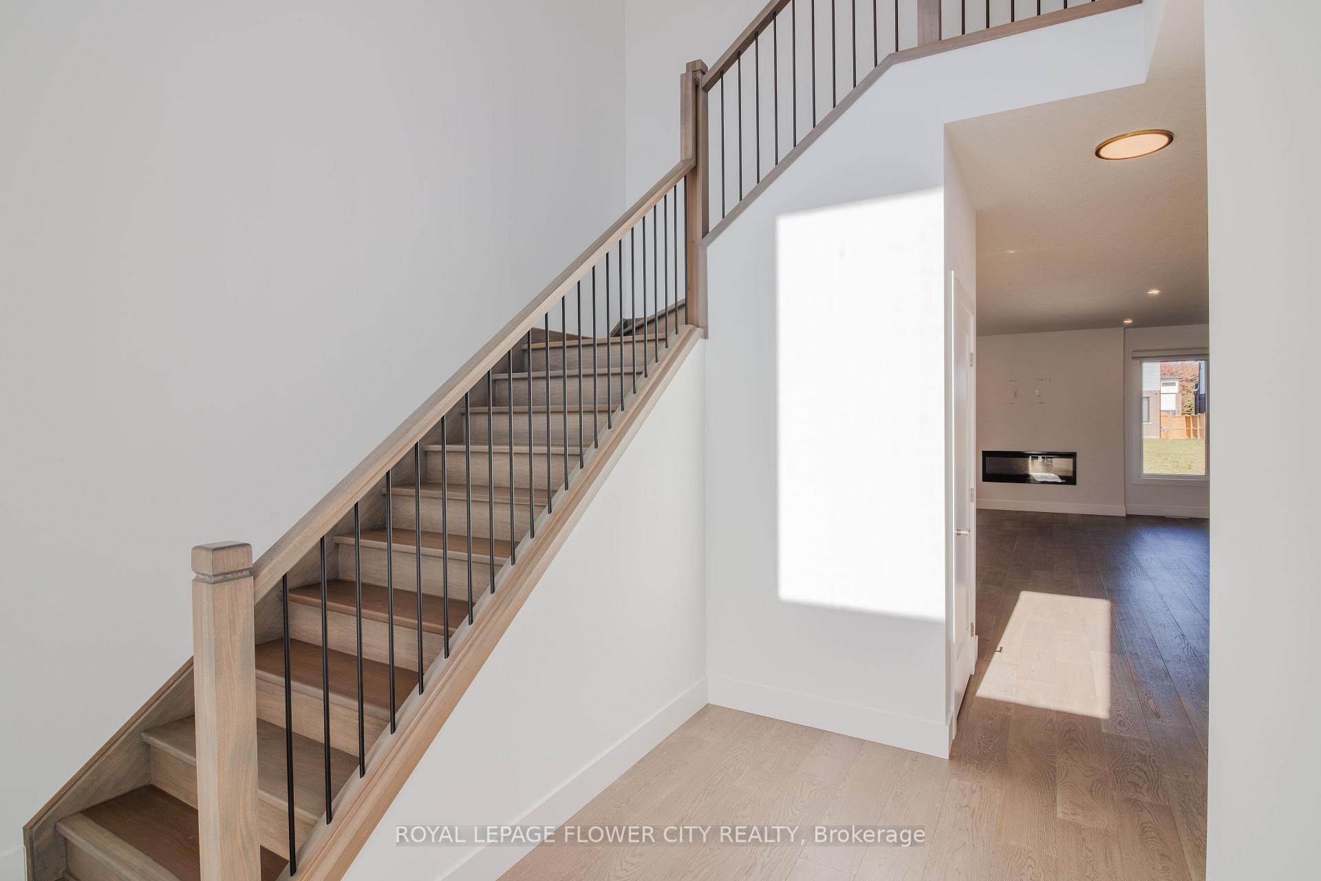Photo 6 of 28 Kaiser Lane, Middlesex Centre, Komoka — HOMEH