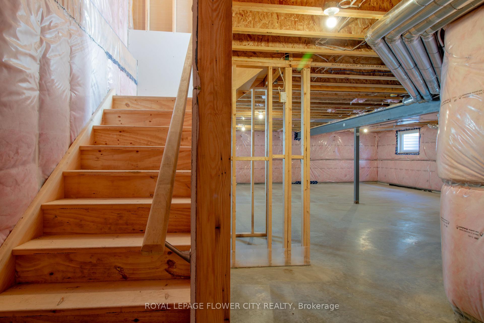 Photo 27 of 28 Kaiser Lane, Middlesex Centre, Komoka — HOMEH
