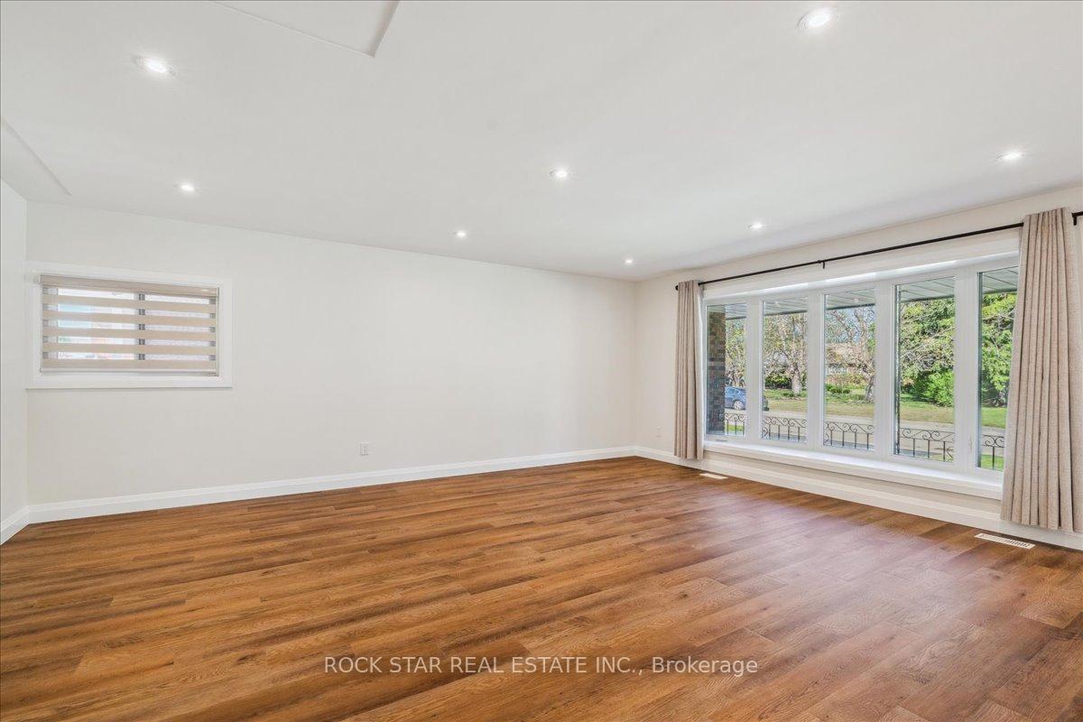 Photo 5 of Unit UPPER, 258 Pottruff Road N, Hamilton, Kentley — HOMEH
