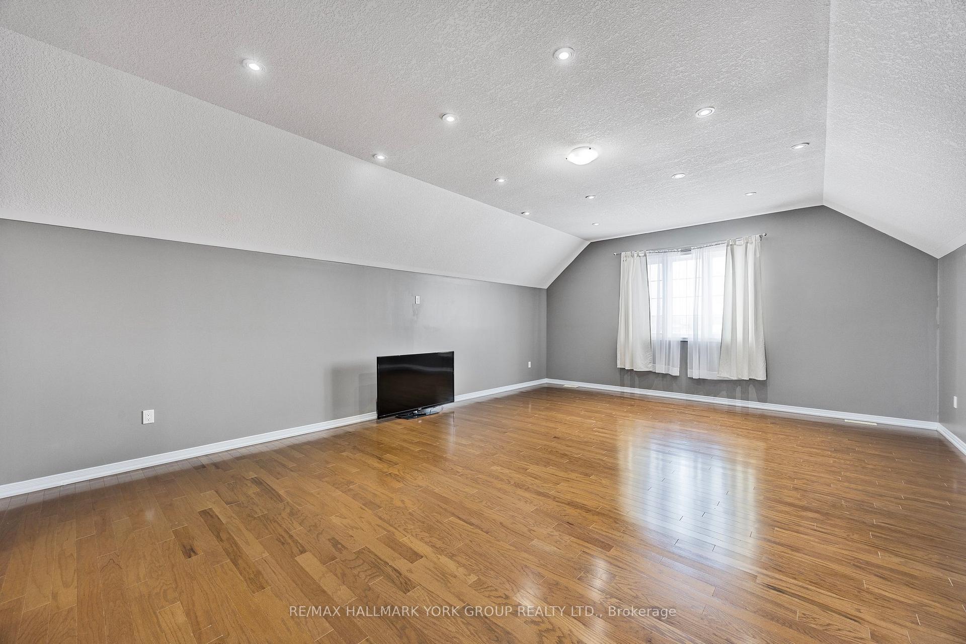 Photo 13 of 1426 Sheldon Street, Innisfil, Alcona — HOMEH
