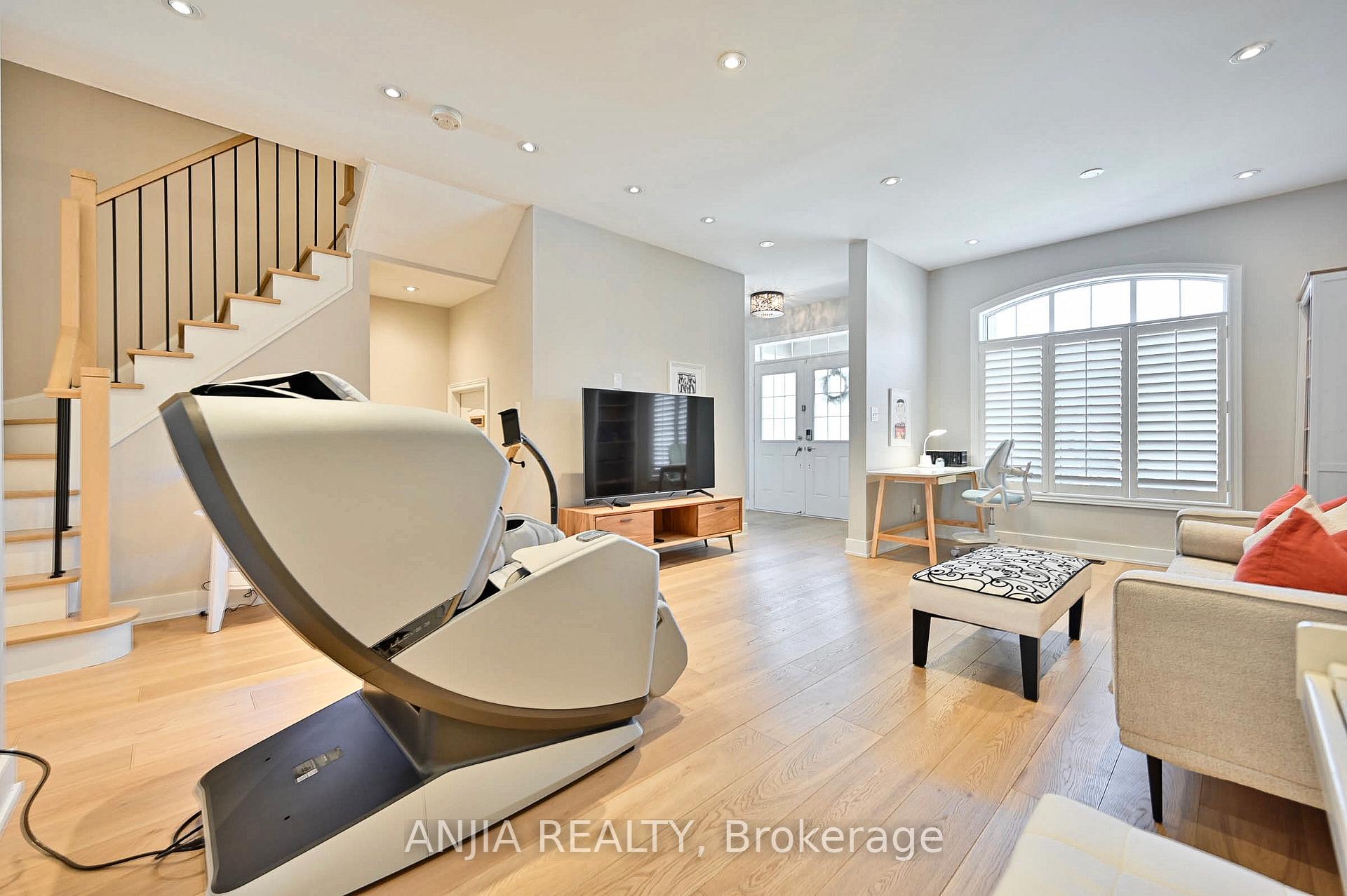 Photo 8 of 73 Shady Oaks Avenue, Markham, Cornell — HOMEH