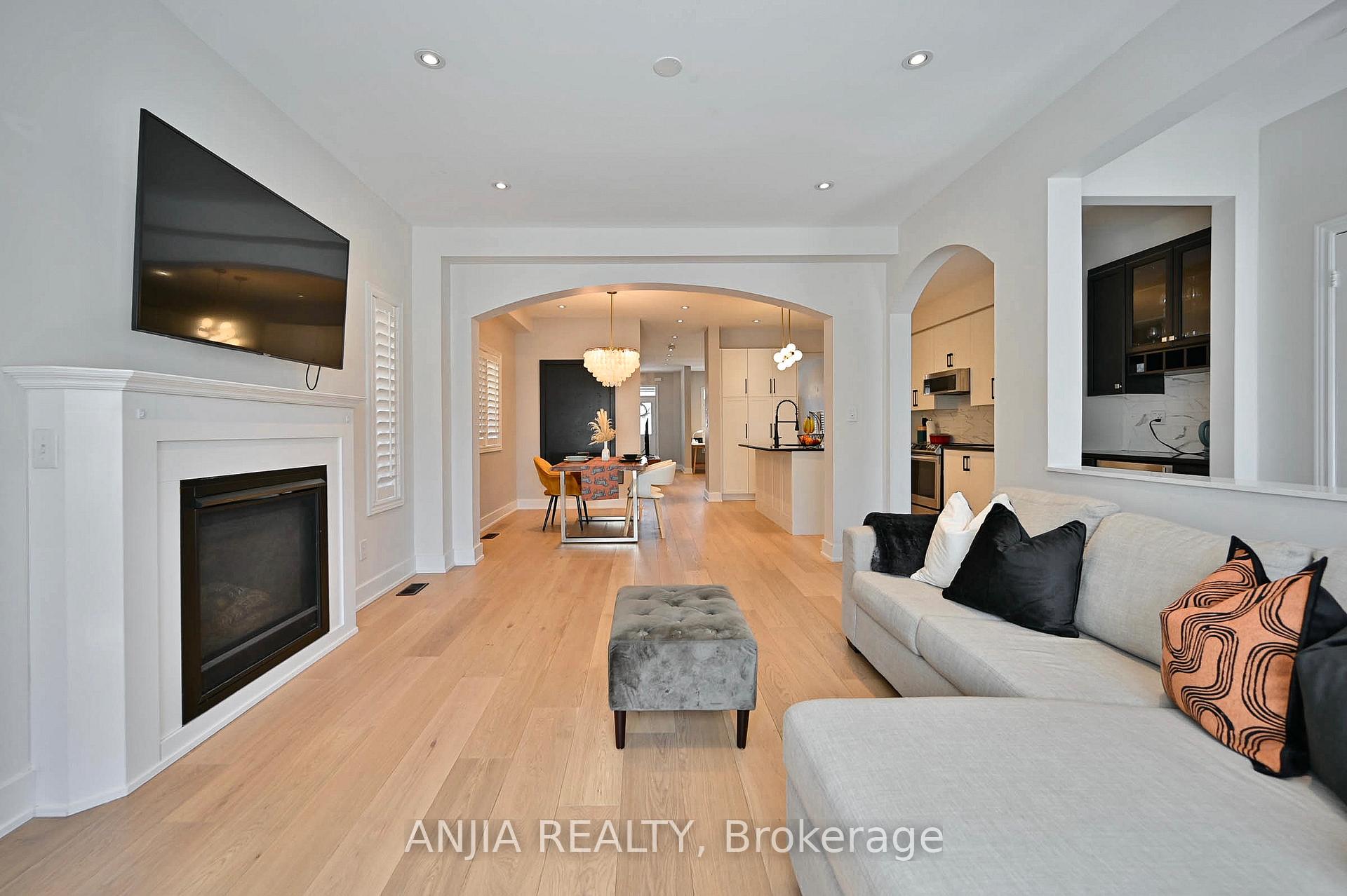 Photo 20 of 73 Shady Oaks Avenue, Markham, Cornell — HOMEH