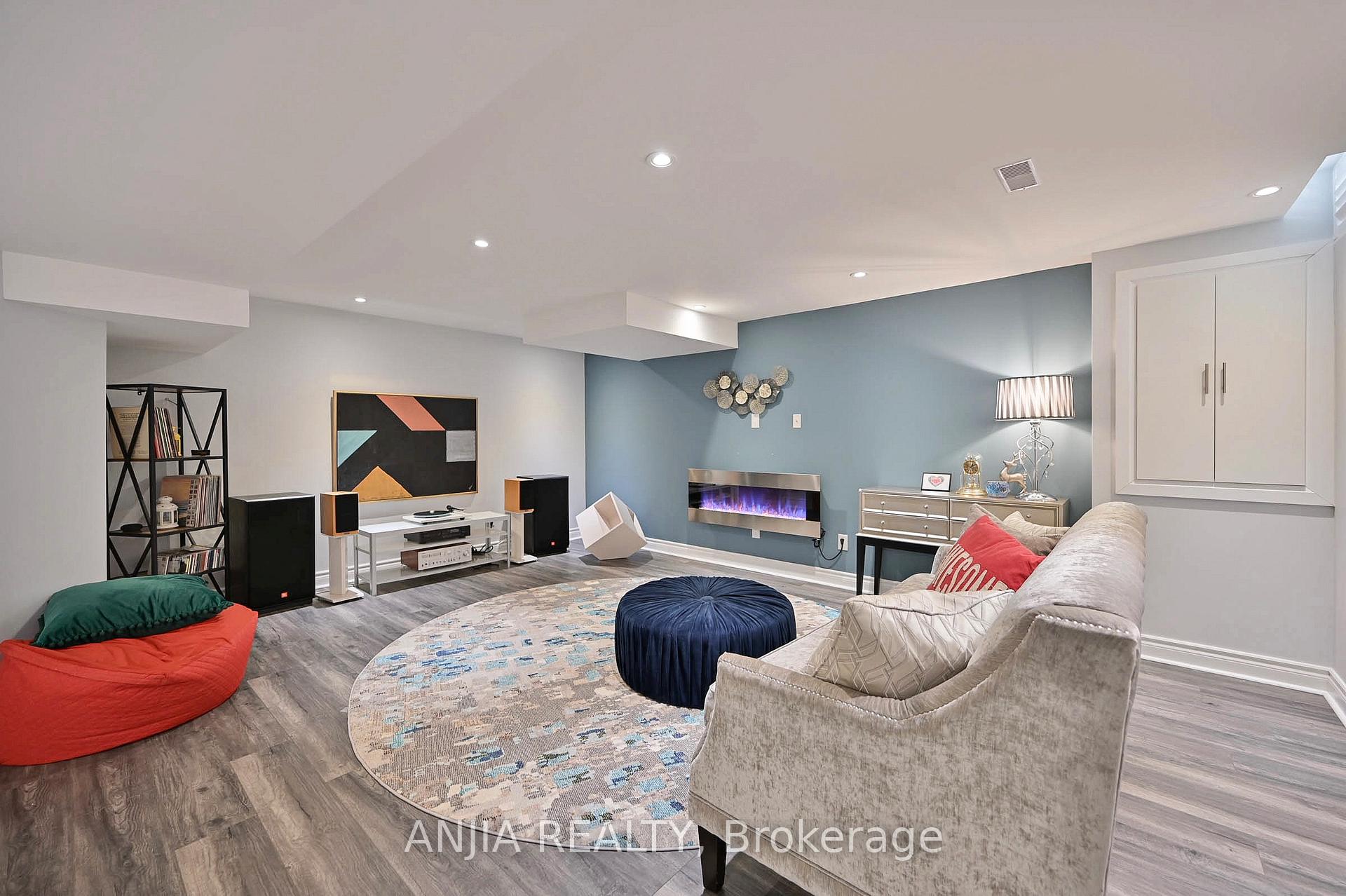 Photo 36 of 73 Shady Oaks Avenue, Markham, Cornell — HOMEH